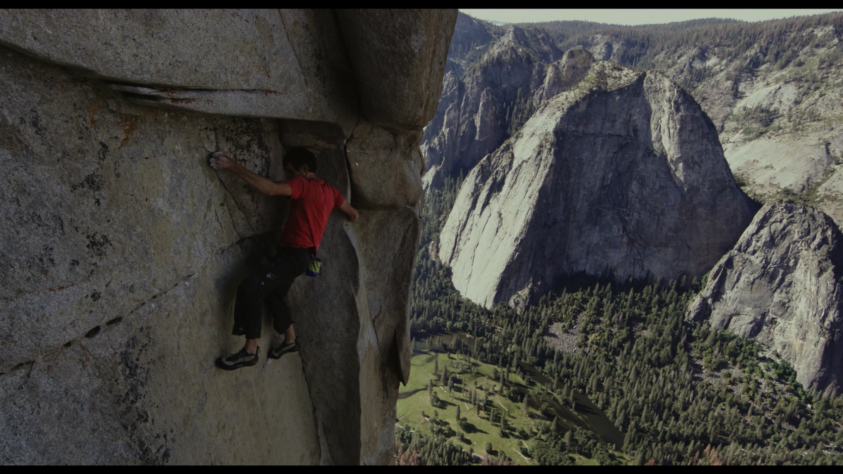 徒手攀岩/赤手登峰(港,台) [DIY简繁英特效字幕] Free Solo 2018 2160p UHD Blu-ray HEVC DTS-HD MA 5.1-A236P5@OurBits    [49.36 GB]-15.jpg