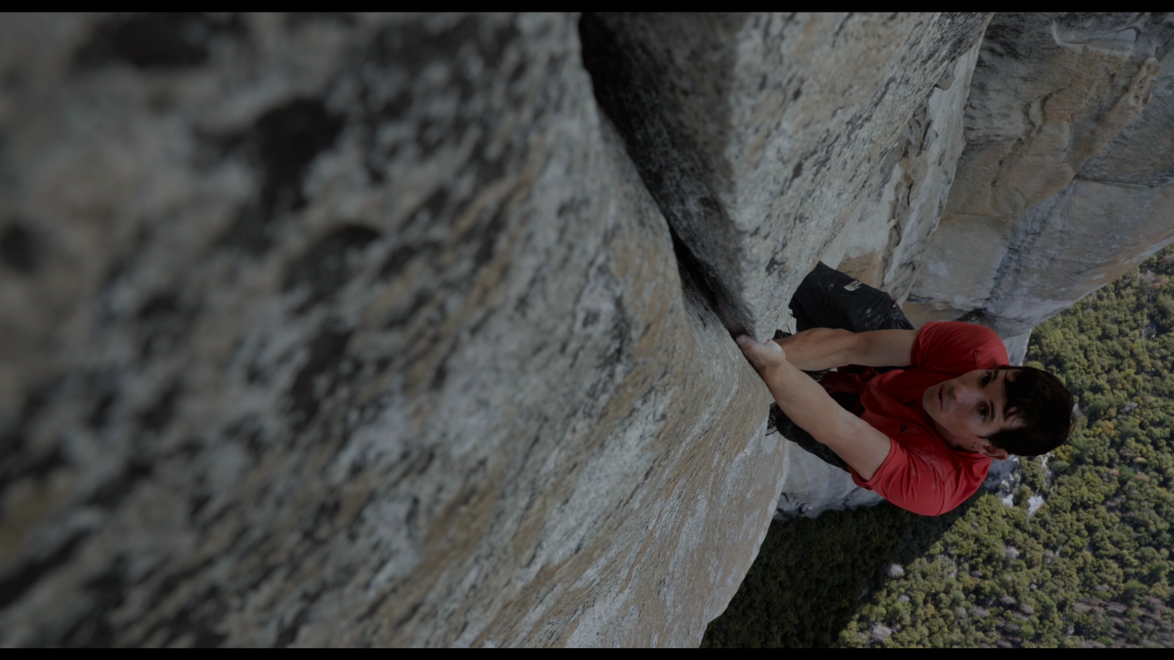 徒手攀岩/赤手登峰(港,台) [DIY简繁英特效字幕] Free Solo 2018 2160p UHD Blu-ray HEVC DTS-HD MA 5.1-A236P5@OurBits    [49.36 GB]-22.jpg