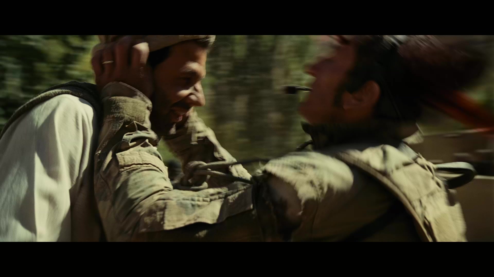 特种部队 Special.Forces.2011.BluRay.1080p.AVC.DTS-HD.MA.5.1.DIY-K9@HDWinG [  41.53G]-8.jpg