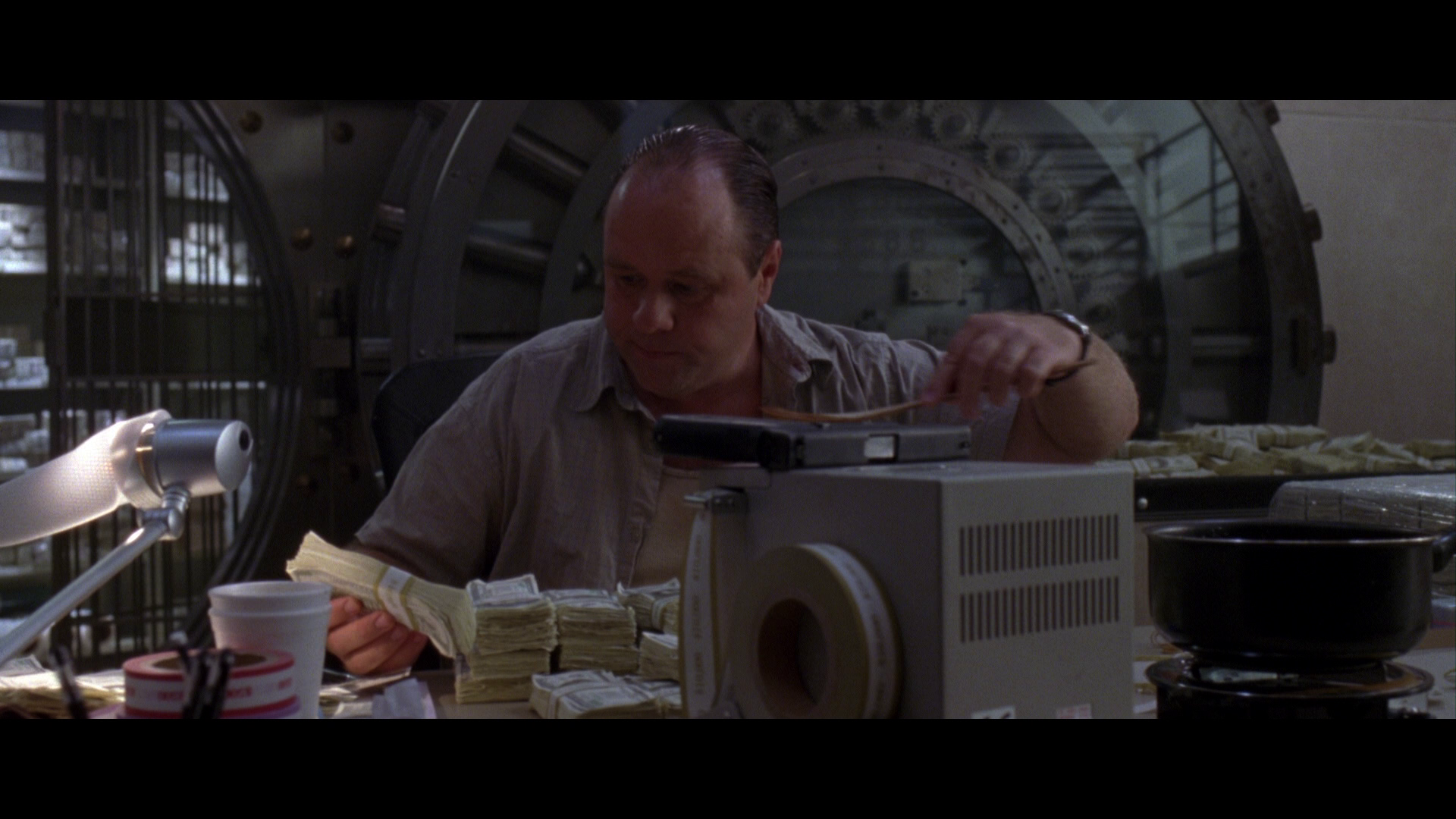 [惩罚者1].The.Punisher.2004.CEE.BluRay.1080p.AVC.TrueHD.5.1-bb@HDSky[41.14G]-10.png