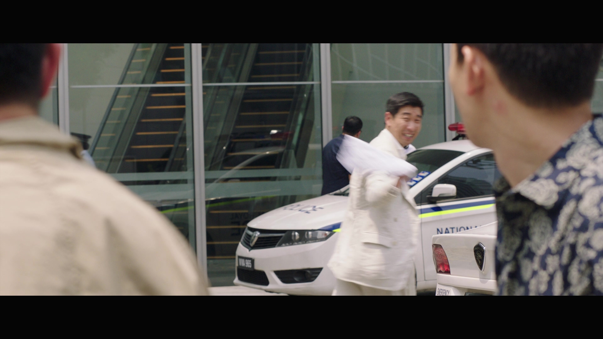 [破·局].Peace.Breaker.2017.HKG.BluRay.1080p.AVC.TrueHD.5.1-MTeam[37.57G]-6.jpg