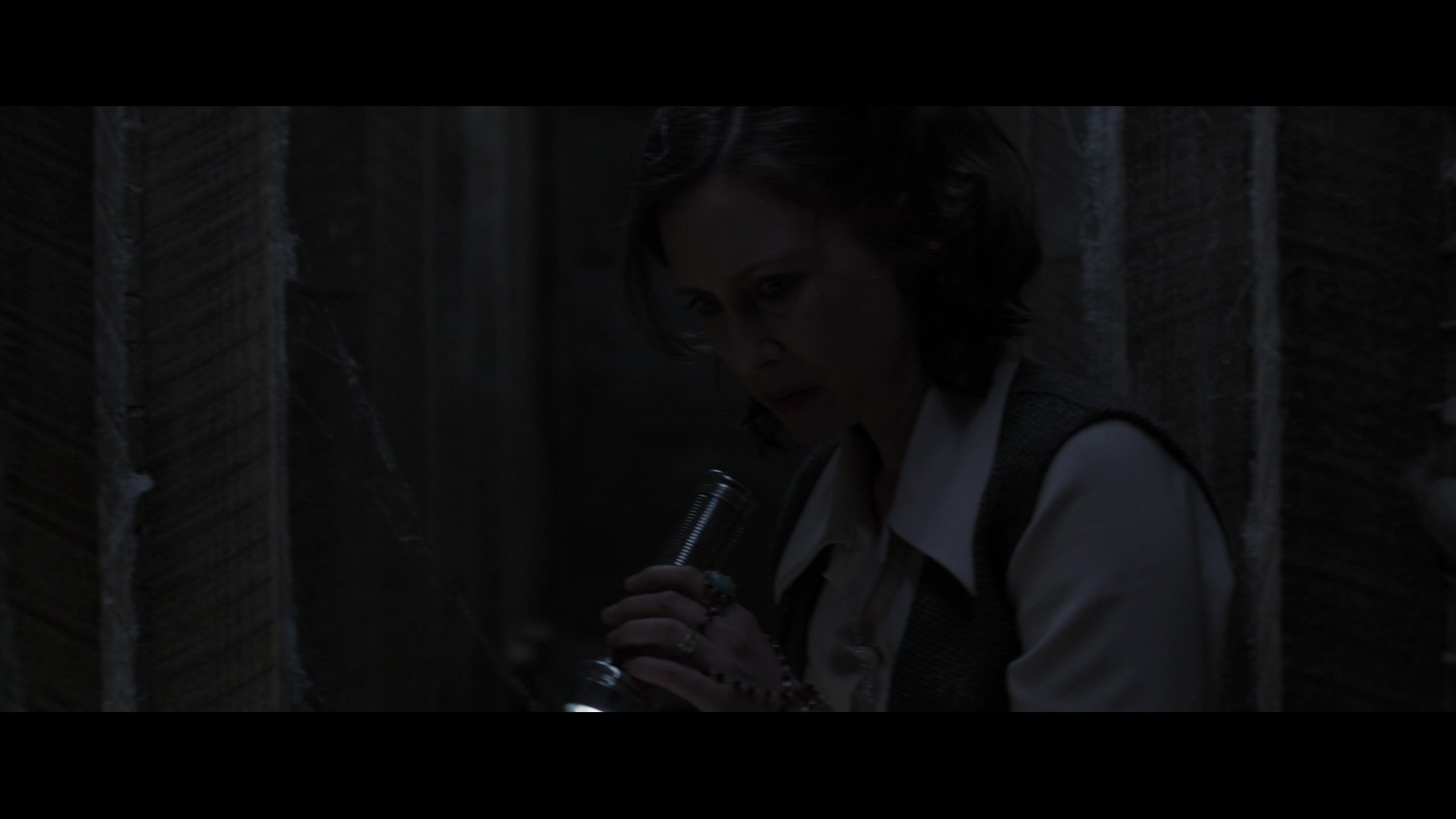 [招魂].The.Conjuring.2013.TW.BluRay.1080p.AVC.DTS-HD.MA.5.1-baymaxlei@OurBits     34.12G-16.jpg