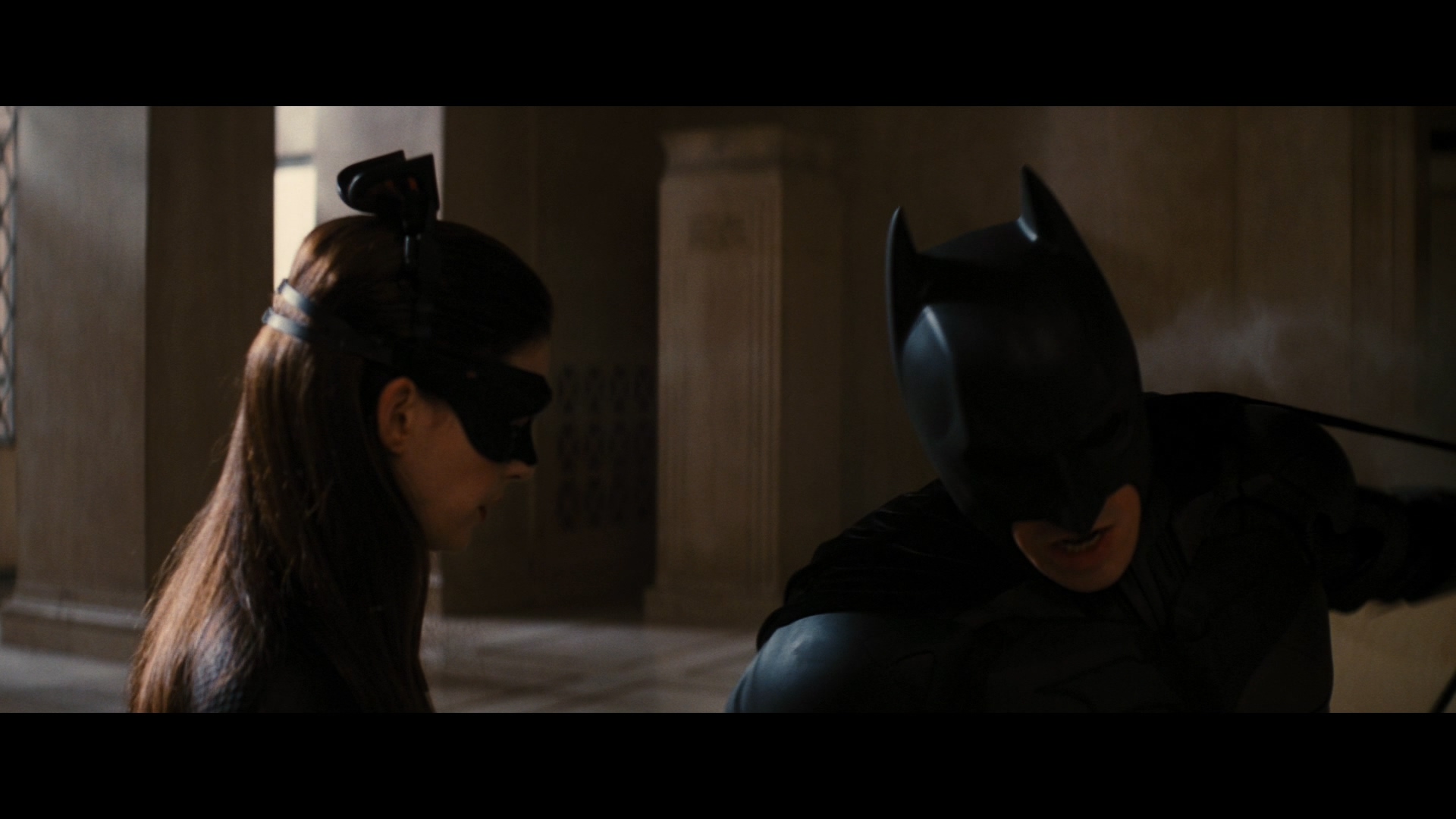 [蝙蝠侠前传3].The.Dark.Knight.Rises.2012.BluRay.1080p.AVC.DTS-HD.MA.5.1-fongqian@OurBits    40.18G-16.jpg