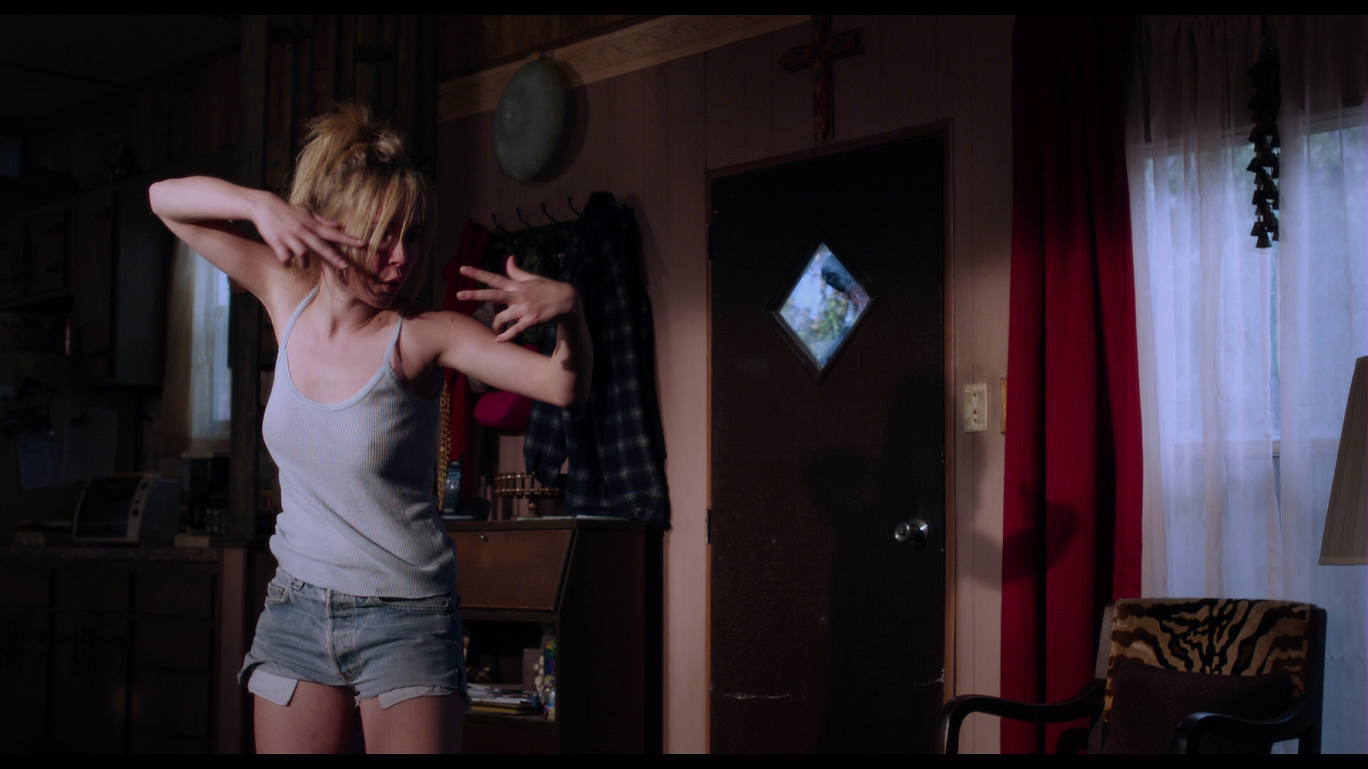 [杀手乔].Killer.Joe.2011.BluRay.1080p.AVC.DTS-HD.MA.5.1-ST@CHDBits[36.17G]-4.png