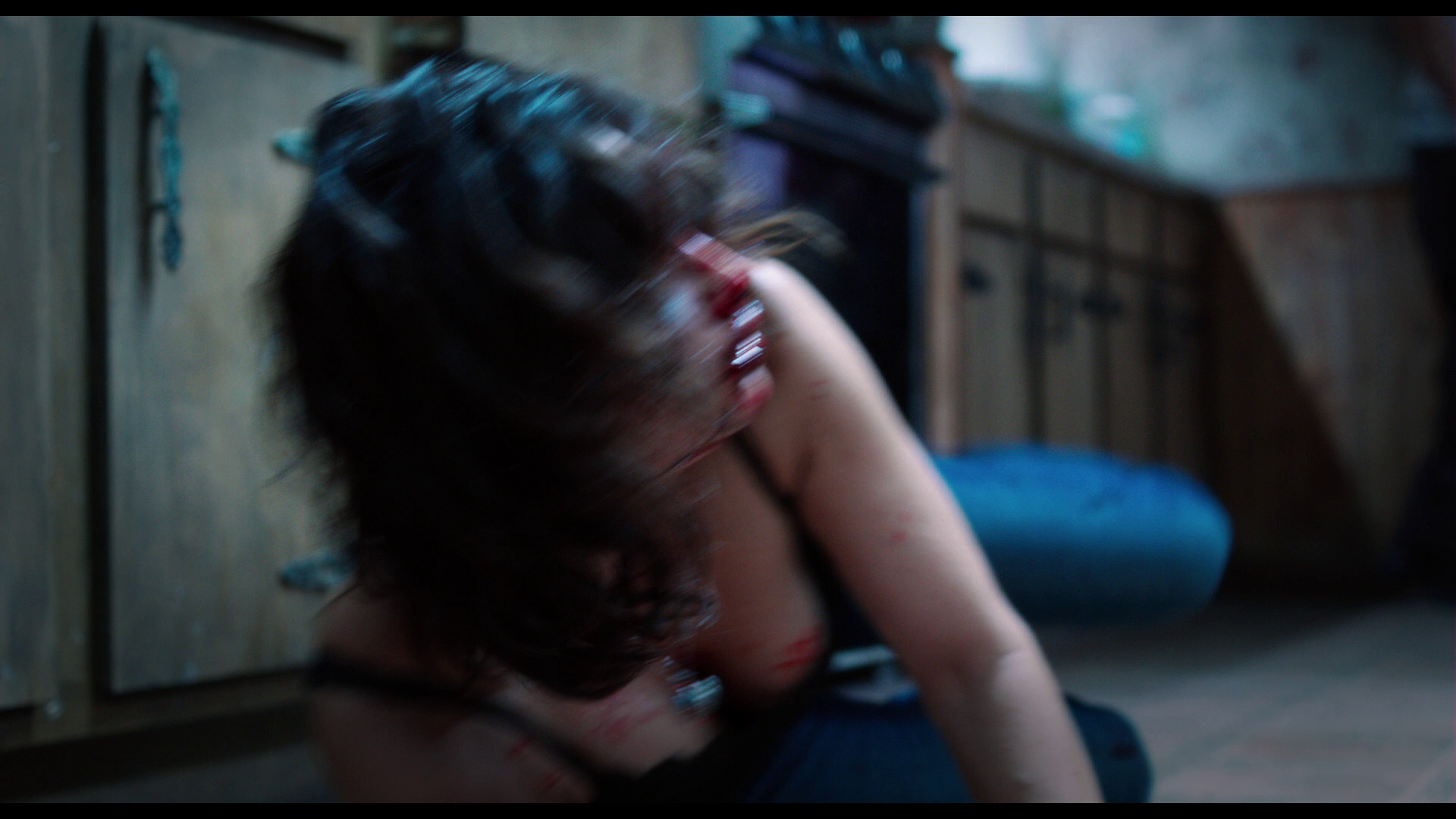 [杀手乔].Killer.Joe.2011.BluRay.1080p.AVC.DTS-HD.MA.5.1-ST@CHDBits[36.17G]-5.png