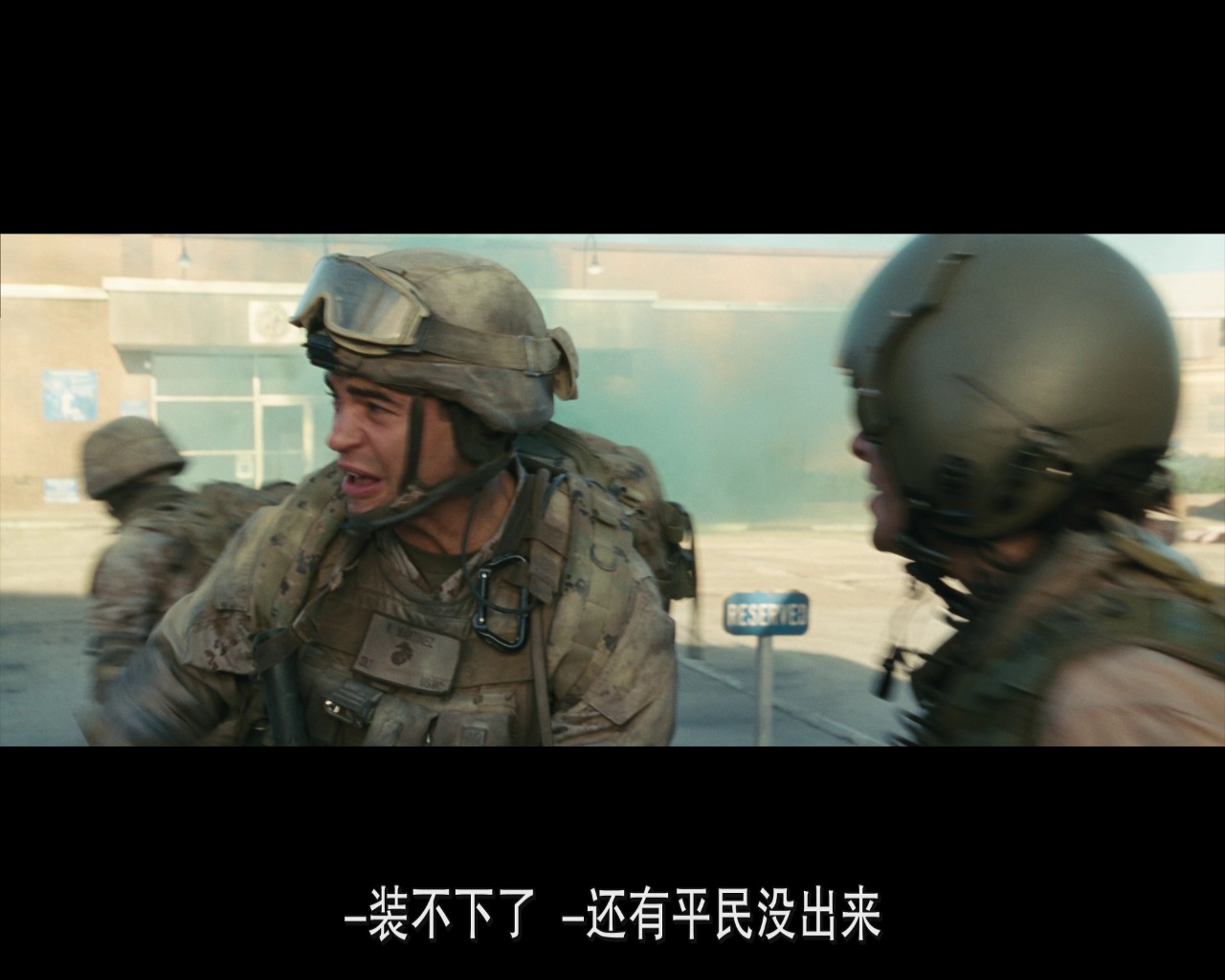 [洛杉矶之战].BattleLos.Angeles.2011.BluRay.1080p.AVC.DTS-HD.MA.5.1-DIY@CHDBits    37.67G-2.jpg