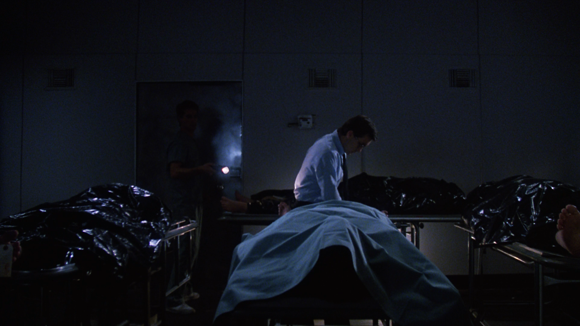 [活跳尸].Re-Animator.1985.Integral.Capelight.BluRay.1080p.AVC.DTS-HD.MA.5.1-blucook@CHDBits   40.58G-8.png