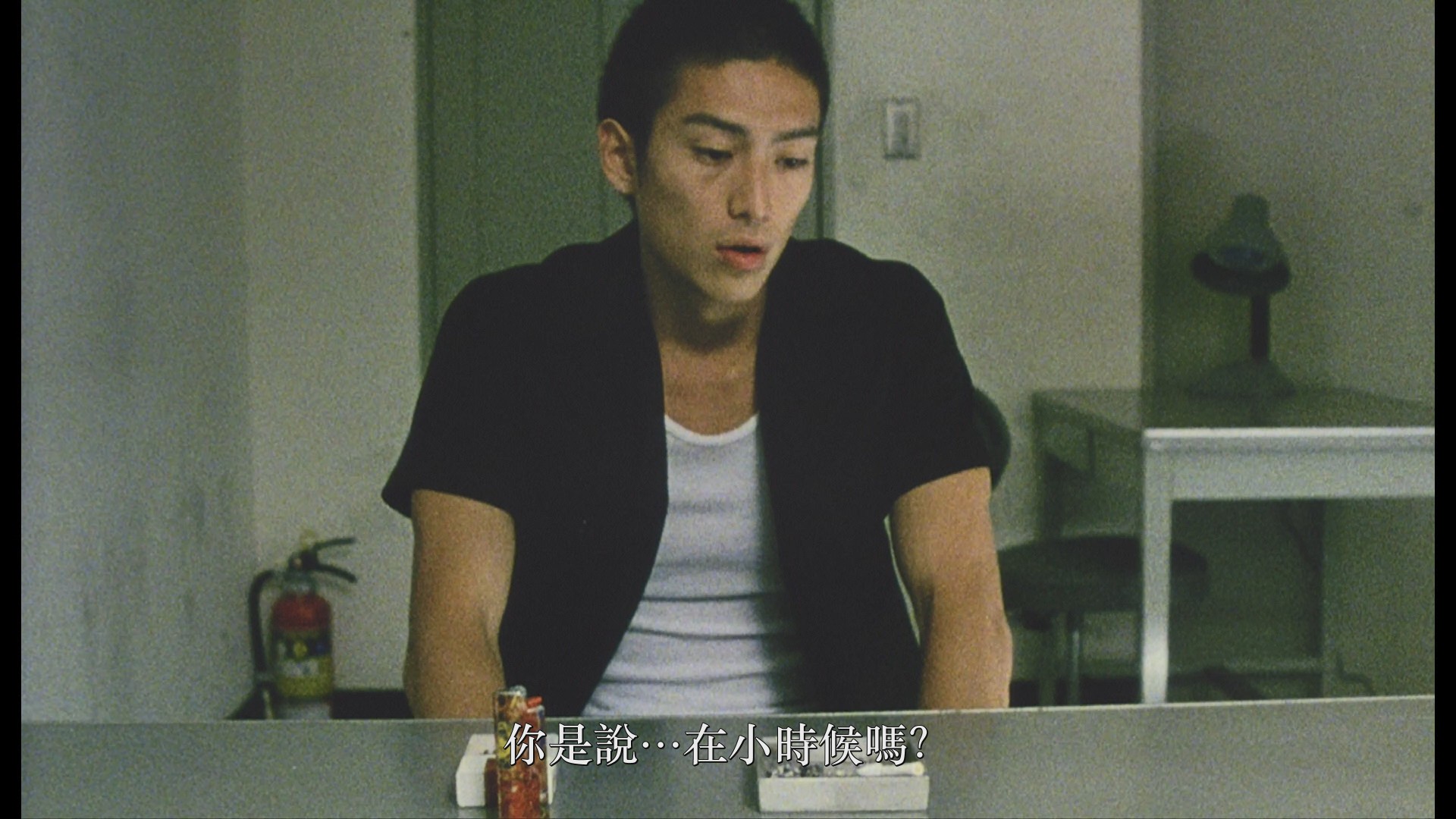 [距离].Distance.2001.BluRay.1080p.AVC.LPCM.2.0-blucook@CHDBits[42.46G]-3.jpg