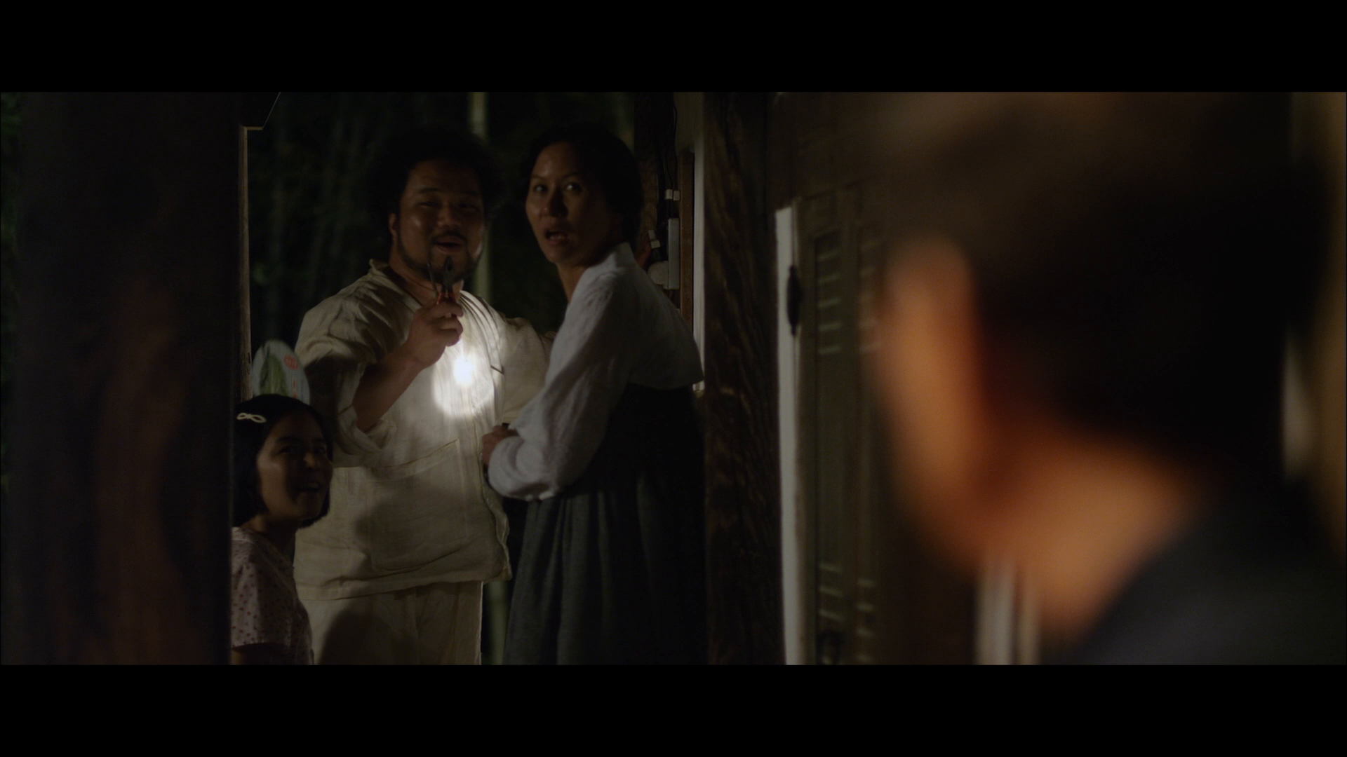 [春].Late.Spring.2014.HK.BluRay.1080p.AVC.TrueHD.5.1-TTG    22.53G-10.png