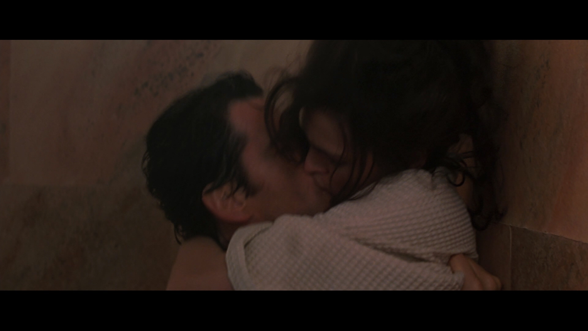 [007系列17黄金眼].GoldenEye.1995.TW.BluRay.1080p.AVC.DTS-HD.MA.5.1-TTG    44.35G-8.jpg