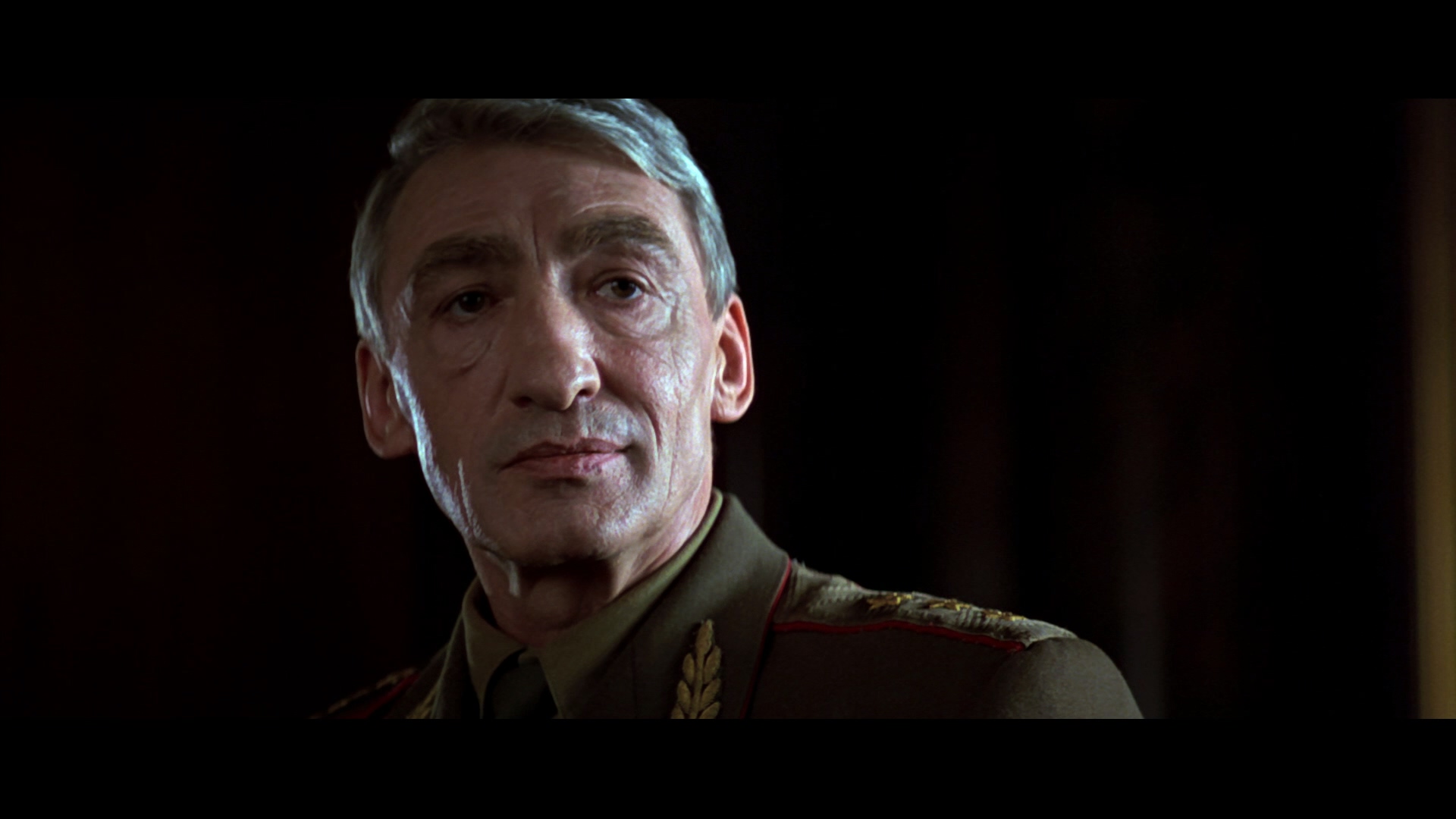 [007系列17黄金眼].GoldenEye.1995.TW.BluRay.1080p.AVC.DTS-HD.MA.5.1-TTG    44.35G-6.jpg