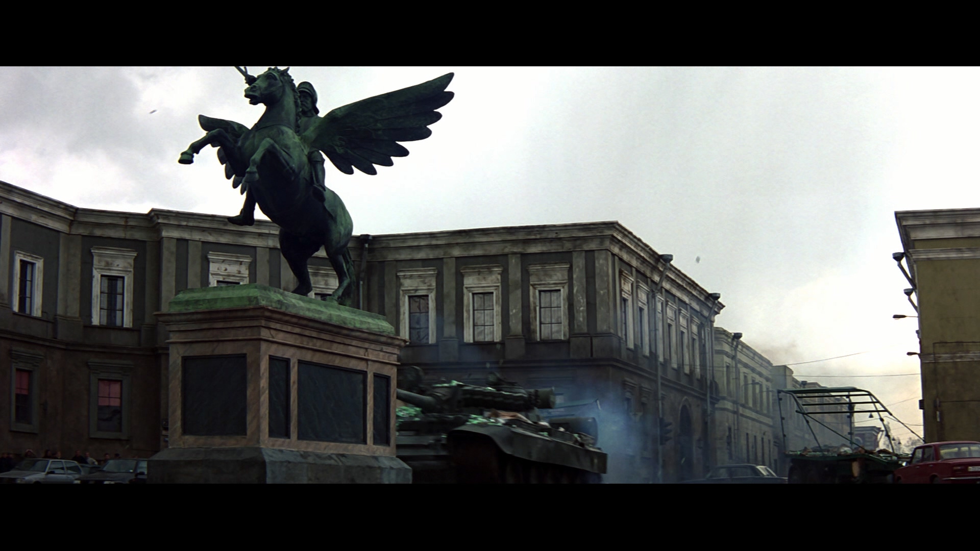 [007系列17黄金眼].GoldenEye.1995.TW.BluRay.1080p.AVC.DTS-HD.MA.5.1-TTG    44.35G-10.jpg