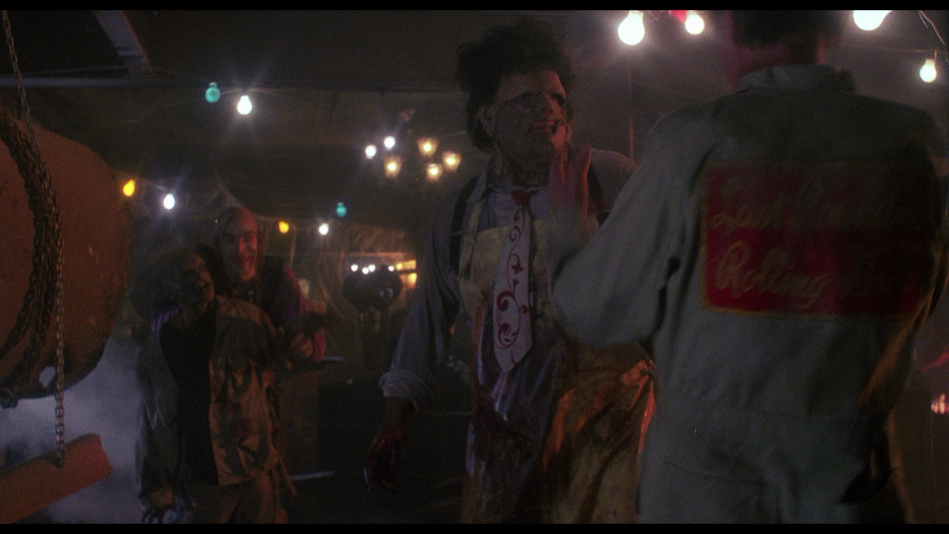 [德州电锯杀人狂2].The.Texas.Chainsaw.Massacre.2.1986.D1.CE.BluRay.1080p.AVC.DTS-HD.MA.5.1-DiY@HDHome     39.22G-8.png