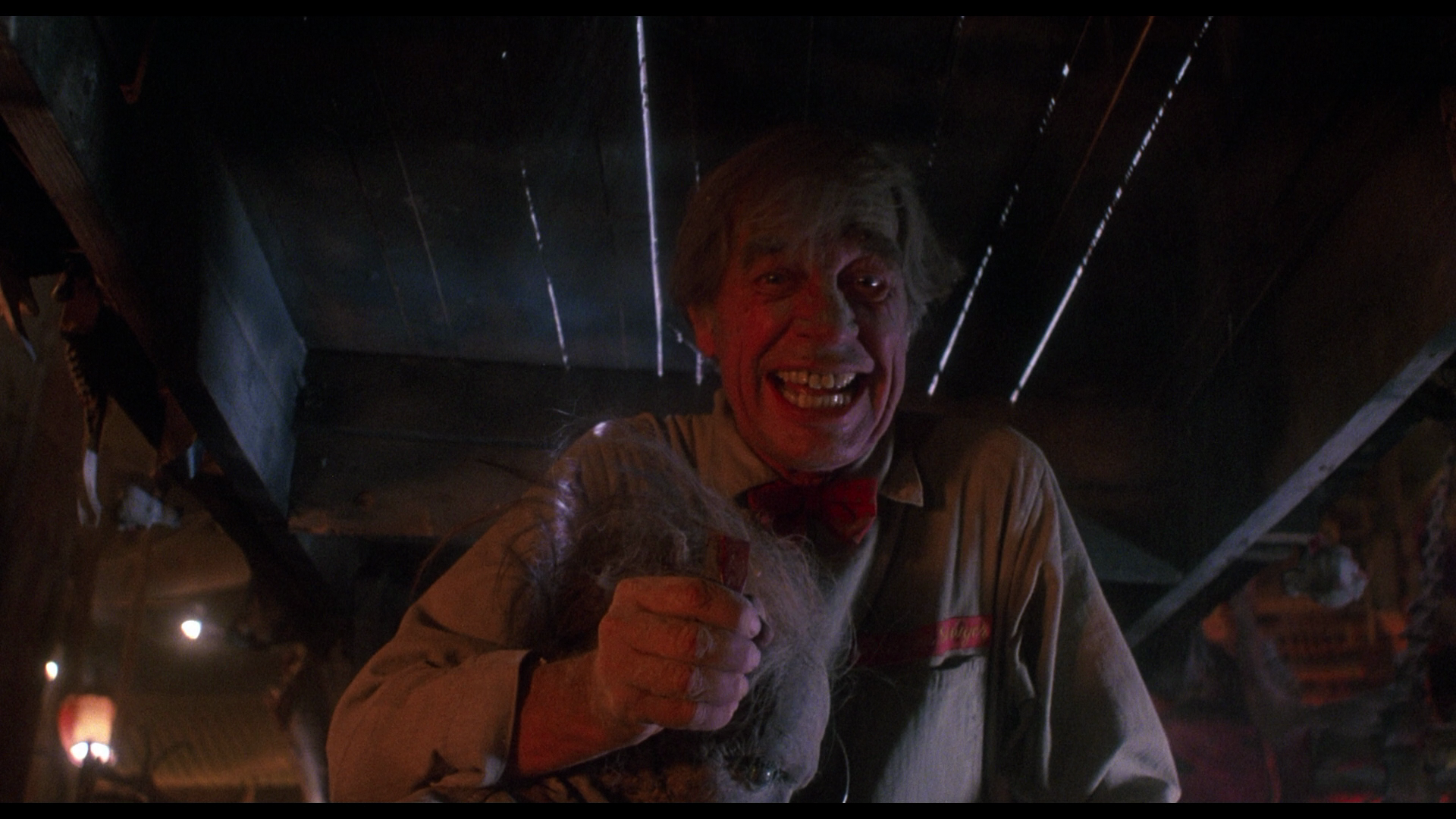 [德州电锯杀人狂2].The.Texas.Chainsaw.Massacre.2.1986.D1.CE.BluRay.1080p.AVC.DTS-HD.MA.5.1-DiY@HDHome     39.22G-10.png