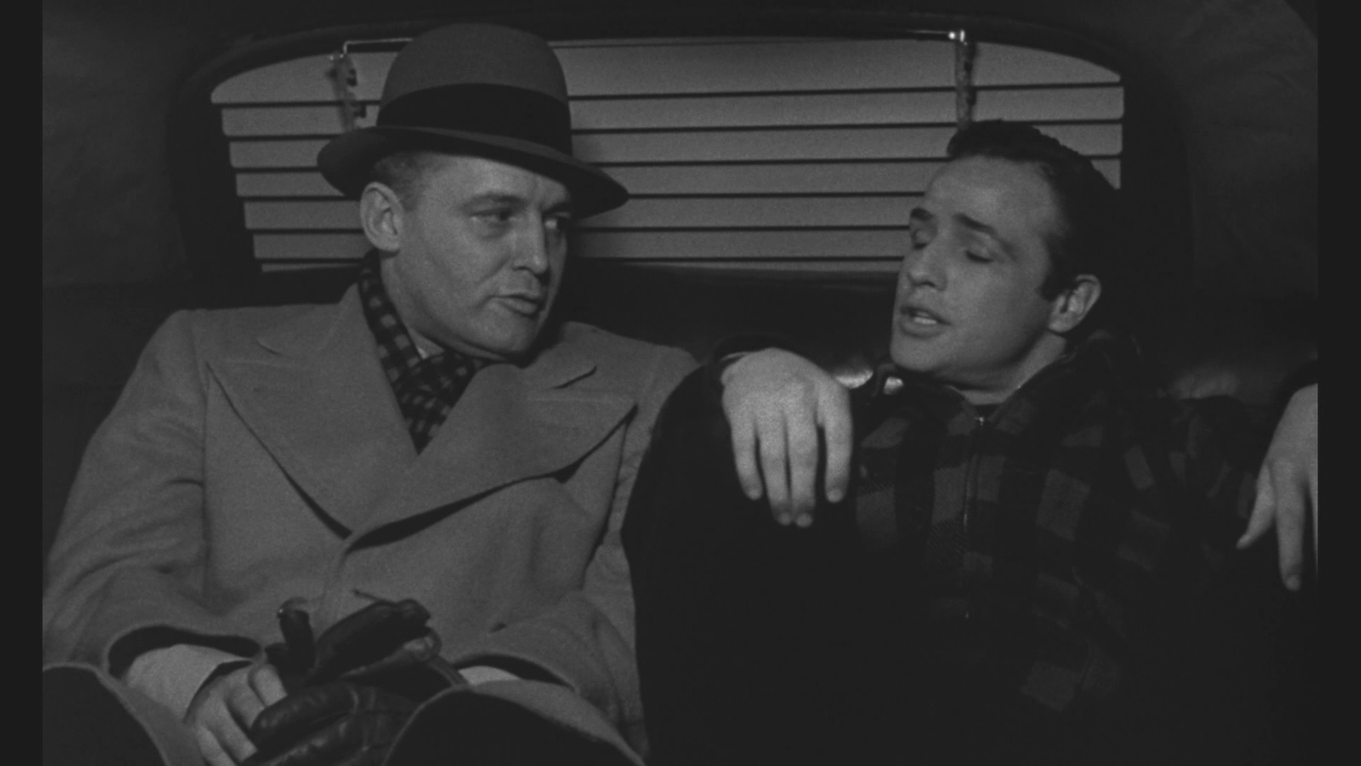 [码头风云].On.the.Waterfront.1954.D1.CC.BluRay.1080p.AVC.DTS-HD.MA.5.1-DiY@HDHome    44.18G-7.png