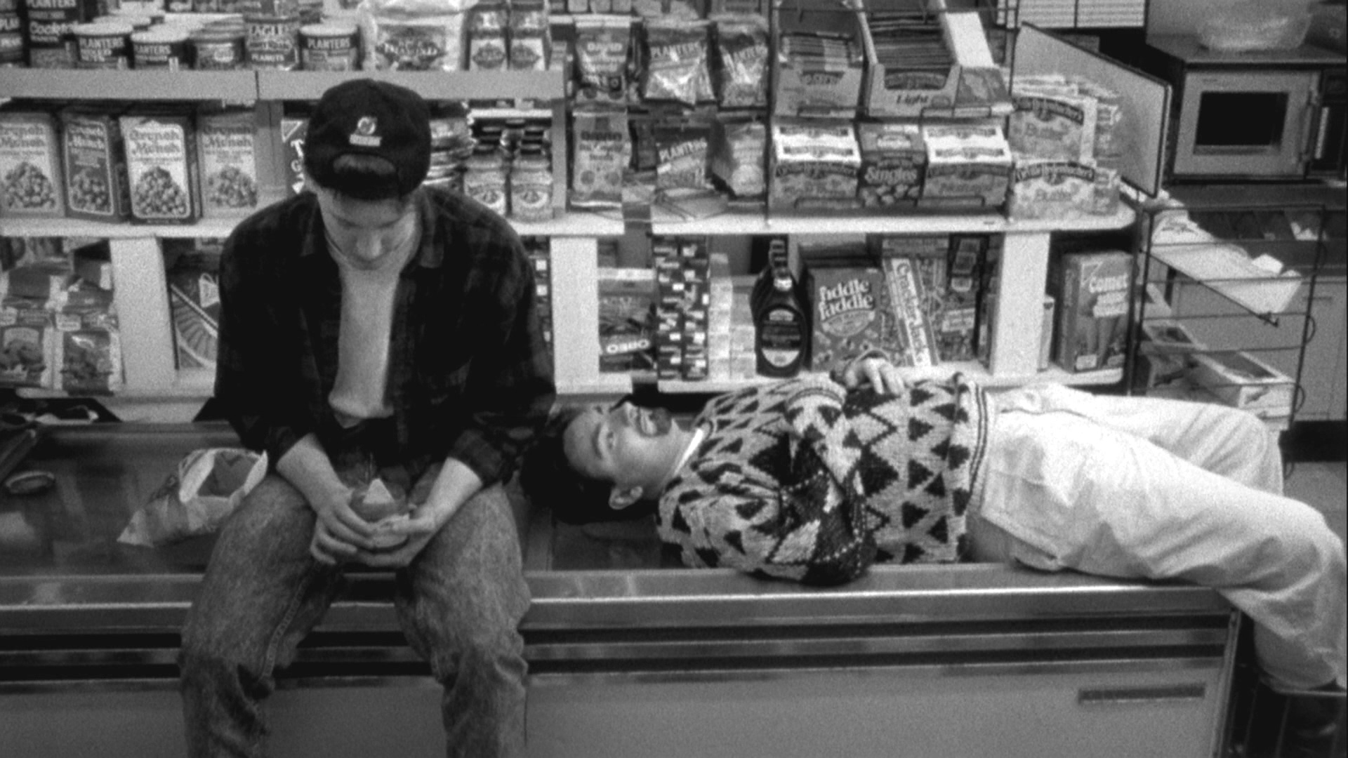 [疯狂店员].Clerks.1994.BluRay.1080p.AVC.DTS-HD.MA.5.1-LSF   41.82G-7.jpg