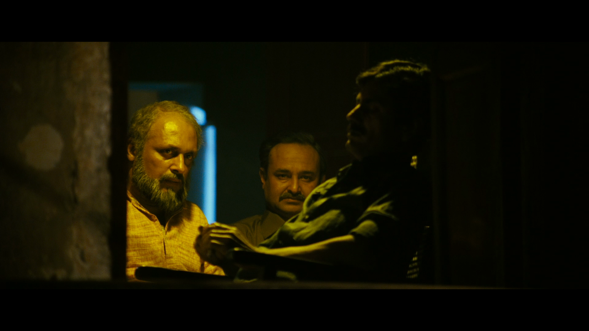 [瓦塞浦黑帮].Gangs.of.Wasseypur.2012.Part2.BluRay.1080p.AVC.DTS-HD.MA.5.1-DUS   43.28G-5.png