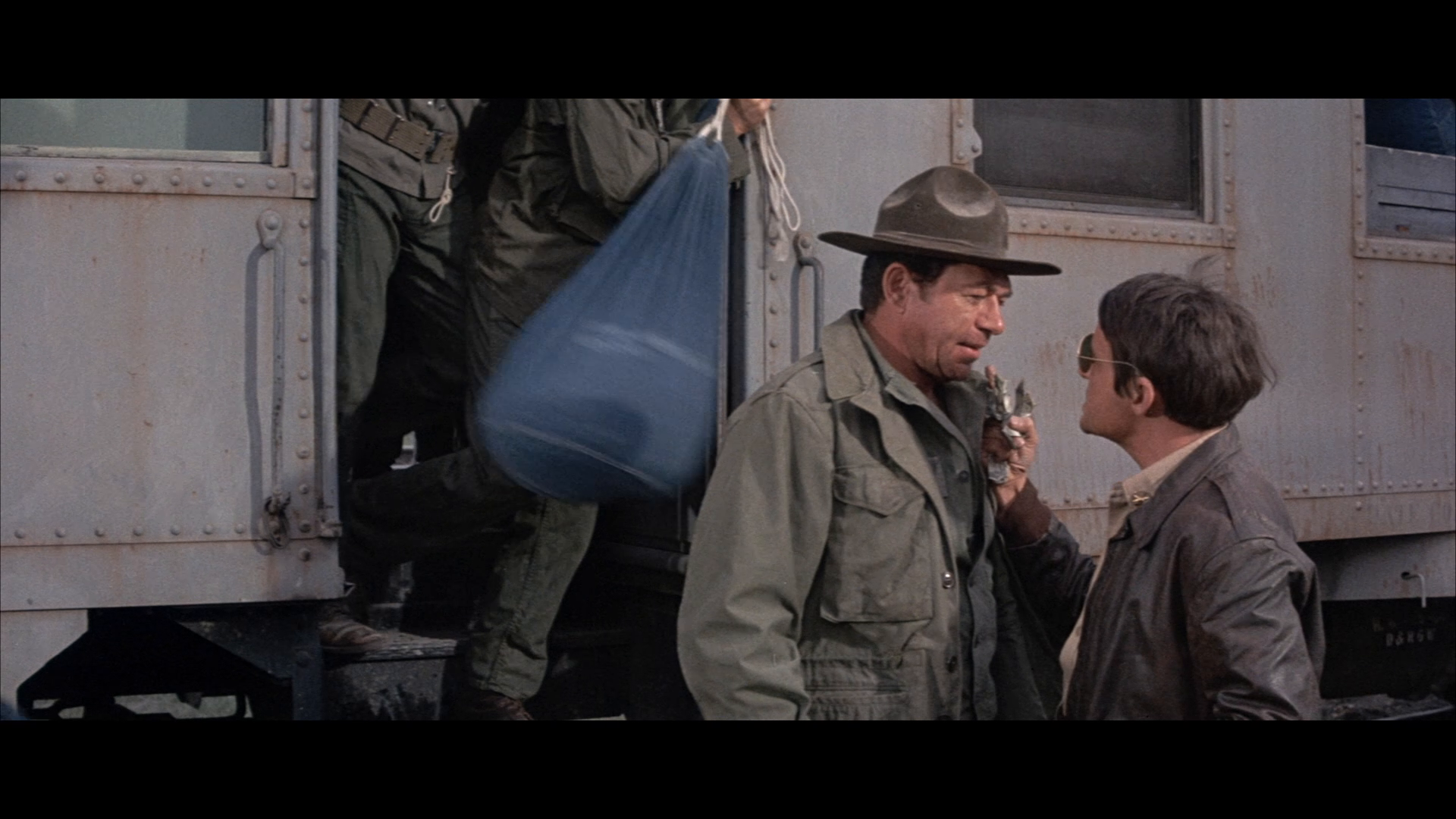 [魔鬼旅].The.Devil's.Brigade.1968.BluRay.1080p.AVC.DTS-HD.MA.2.0-Karloff   28.81G-5.png