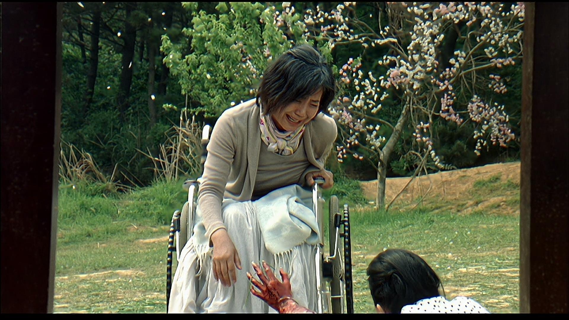 [老师的恩惠].Bloody.Reunion.2006.BluRay.1080p.AVC.LPCM.5.1-NGB   23.11G1 V- i$ ]! Z9 O5 J-3.jpg