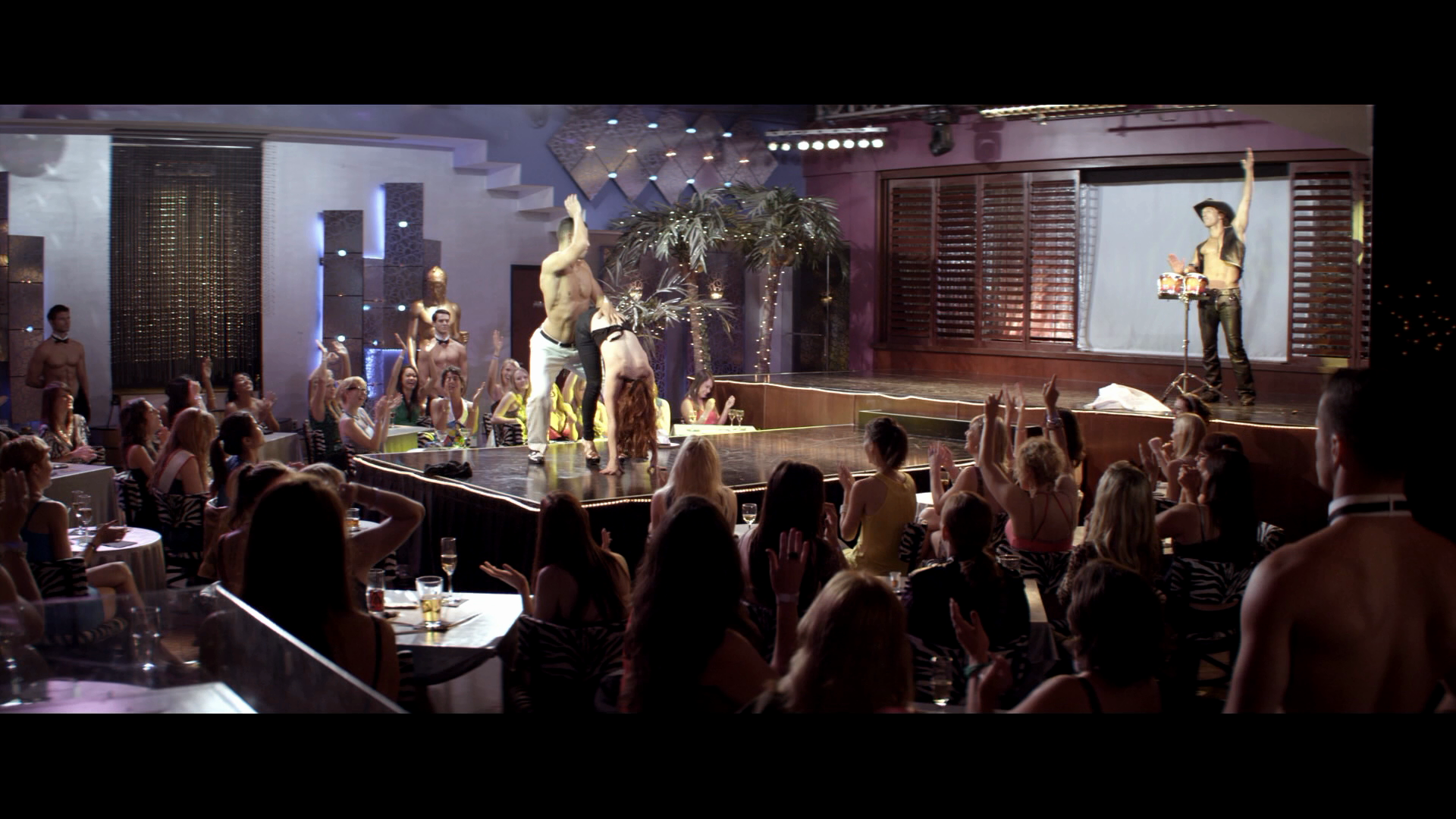 [魔力麦克].Magic.Mike.2012.BluRay.1080p.AVC.DTS-HD.MA.5.1-PCH   28.28G* y& W1 B* {9 r6 c9 r- n2 ~& A-6.png