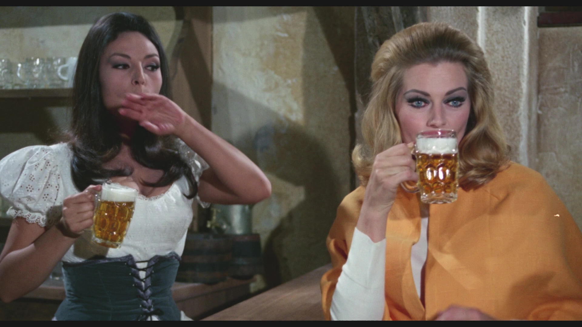 [BloodyGirl].Fangs.of.the.Living.Dead.1969.BluRay.1080p.AVC.DTS-HD.MA.2.0-NoGroup   27.77G* z& T7 N- ~6 [0 ]2 u! M" n# M- H-3.jpg