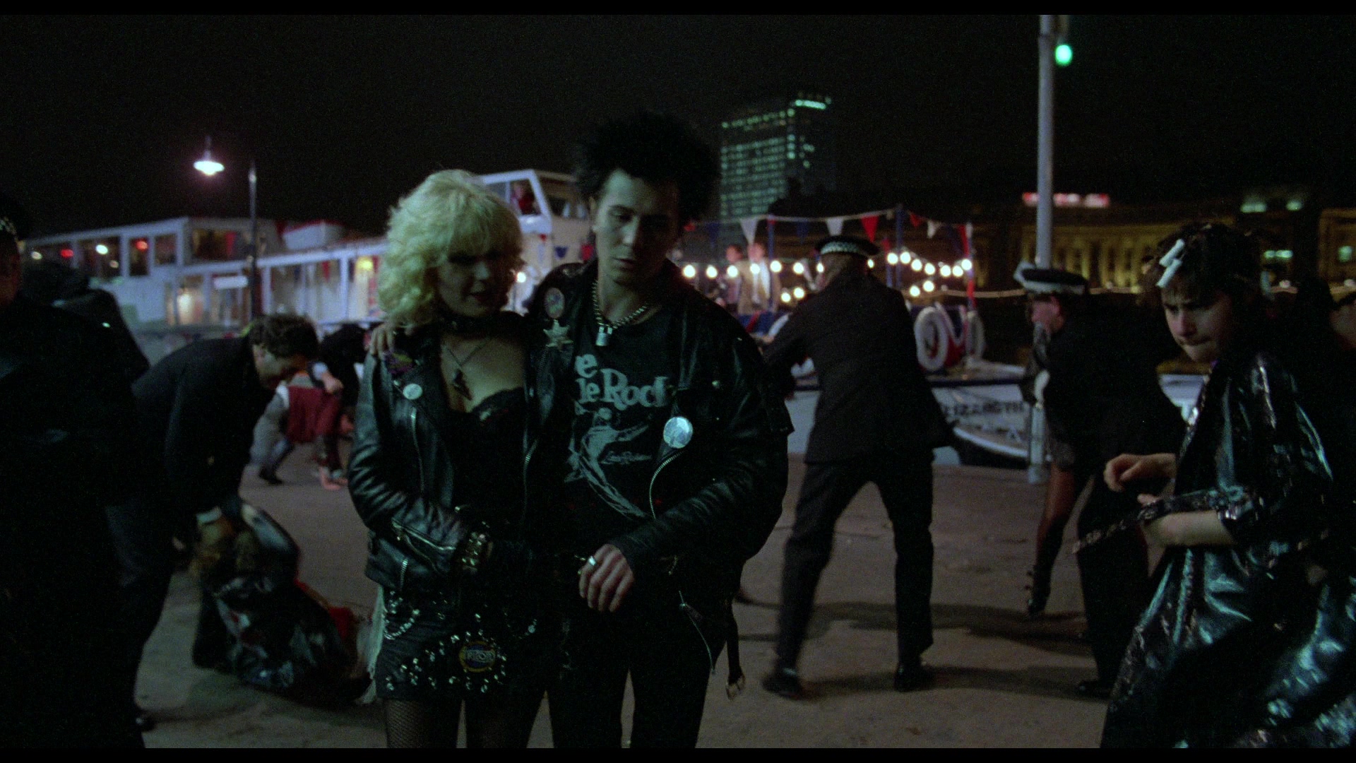 [席德与南茜].Sid.and.Nancy.1986.CC.BluRay.1080p.AVC.DTS-HD.MA.5.1-NoGroup    46.3G/ y& Q* N9 B8 p: {/ M! l7 ^-4.jpg