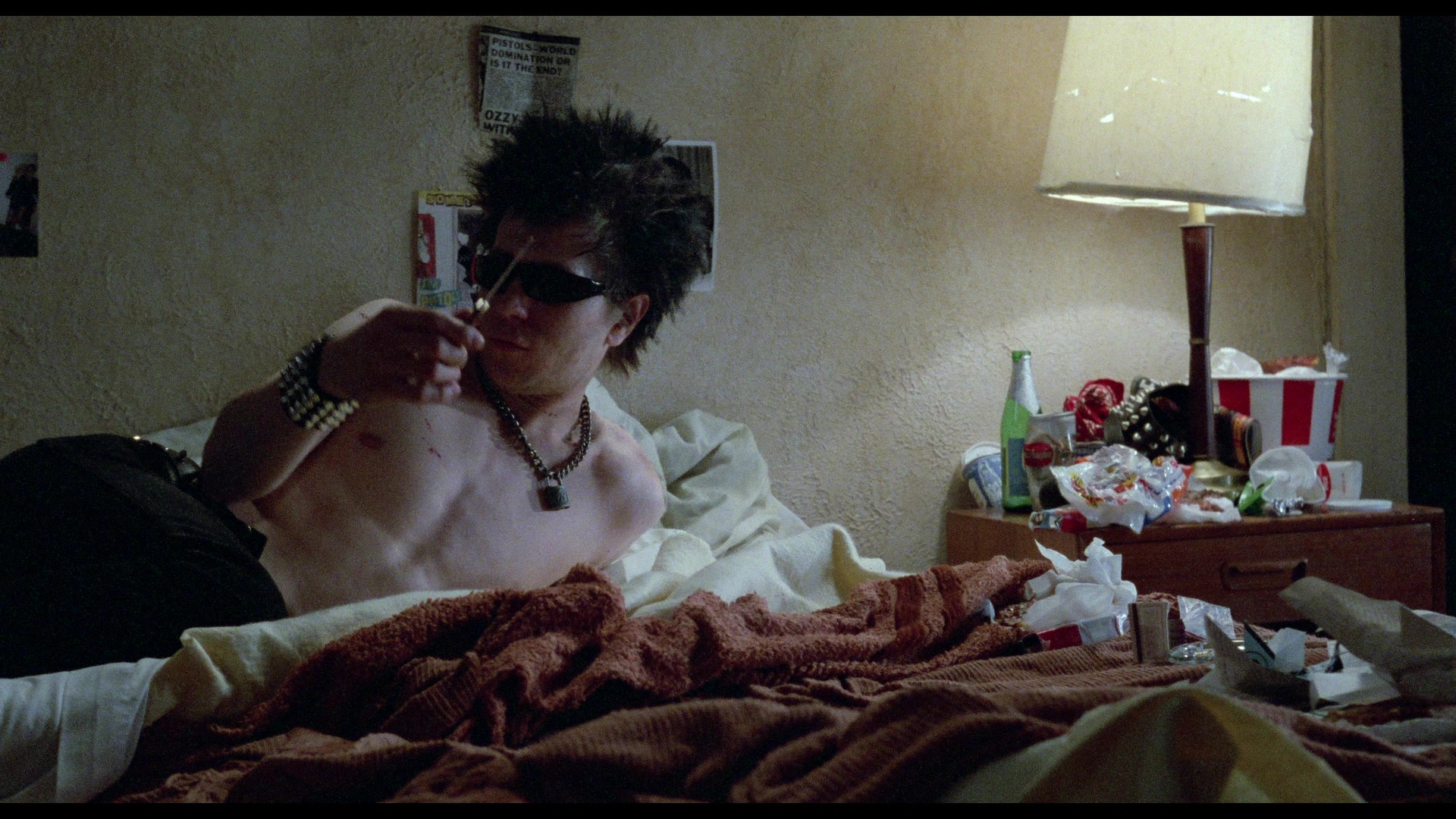 [席德与南茜].Sid.and.Nancy.1986.CC.BluRay.1080p.AVC.DTS-HD.MA.5.1-NoGroup    46.3G/ y& Q* N9 B8 p: {/ M! l7 ^-9.jpg