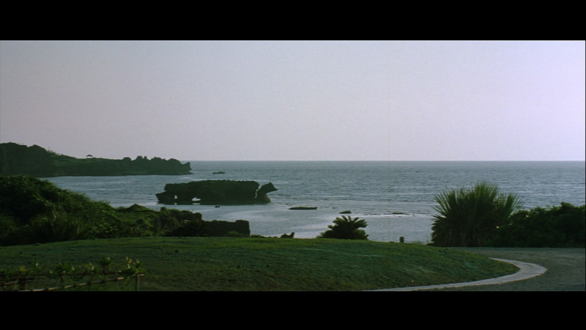 [恋战冲绳].Okinawa.Rendez.vous.2000.HK.BluRay.1080p.AVC.TrueHD.7.1-HDSHARE   22.86G; r: d2 q2 M) e" a( I; b; |-8.jpg