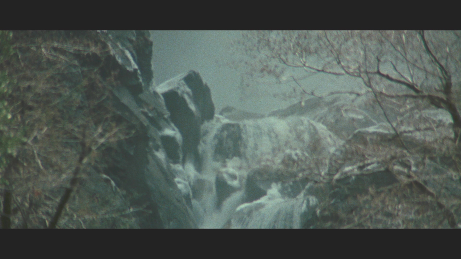 [山中传奇].Legend.of.the.Mountain.1979.BluRay.1080p.AVC.DTS-HD.MA.2.0-NoGroup   44.77G-10.jpg