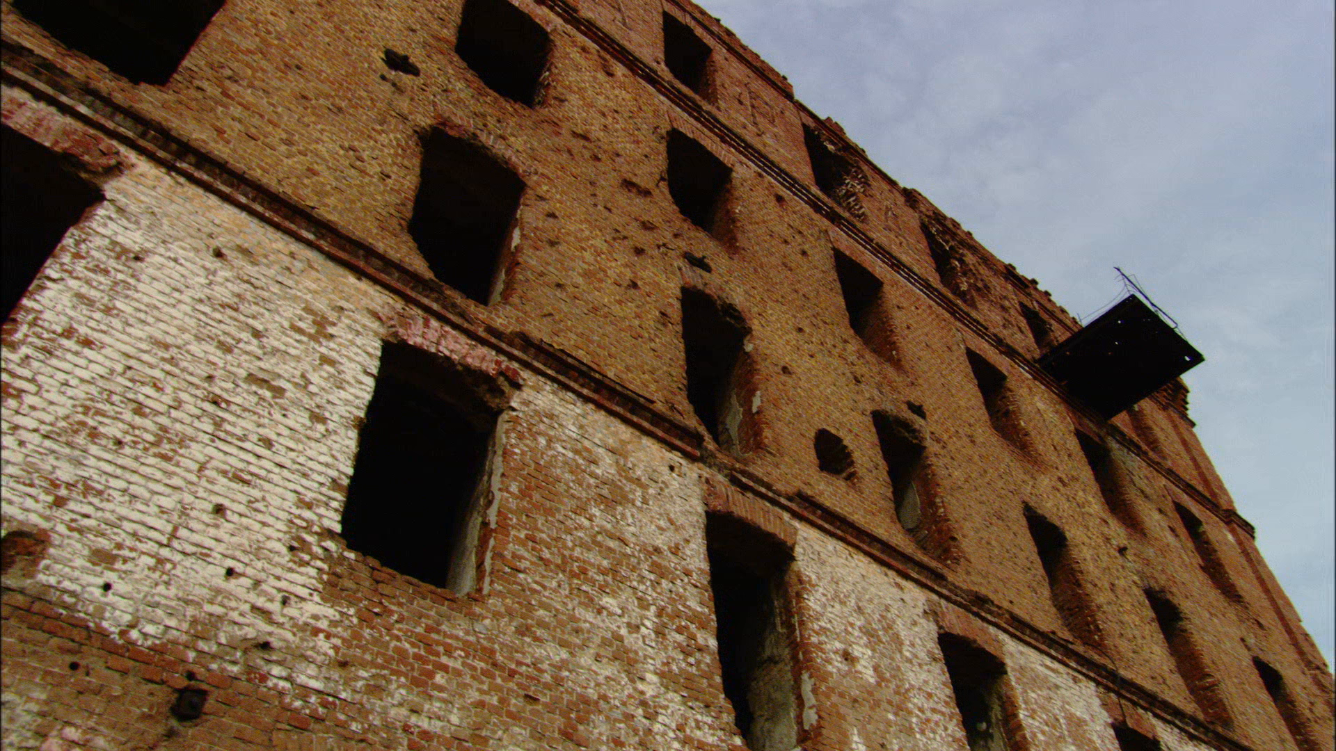 [斯大林格勒战役].Stalingrad.2003.BluRay.1080p.AVC.DTS-HD.MA.2.0-NoGroup   43,72G9 y5 ]) F9 v( i-3.png