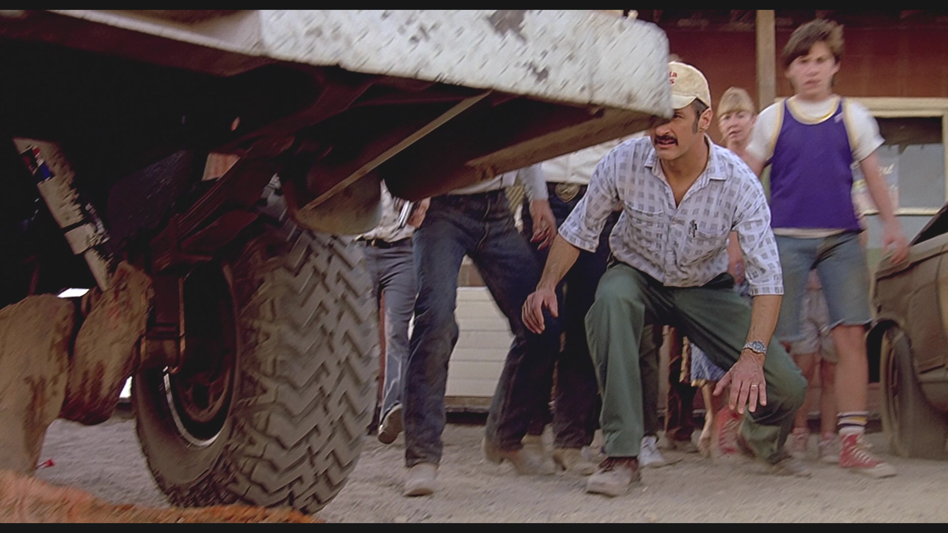 [异形魔怪].Tremors.1990.BluRay.1080p.AVC.DTS-HD.MA.5.1-NoGroup    34.01G+ }" L9 x' `- c& m/ P-5.jpg