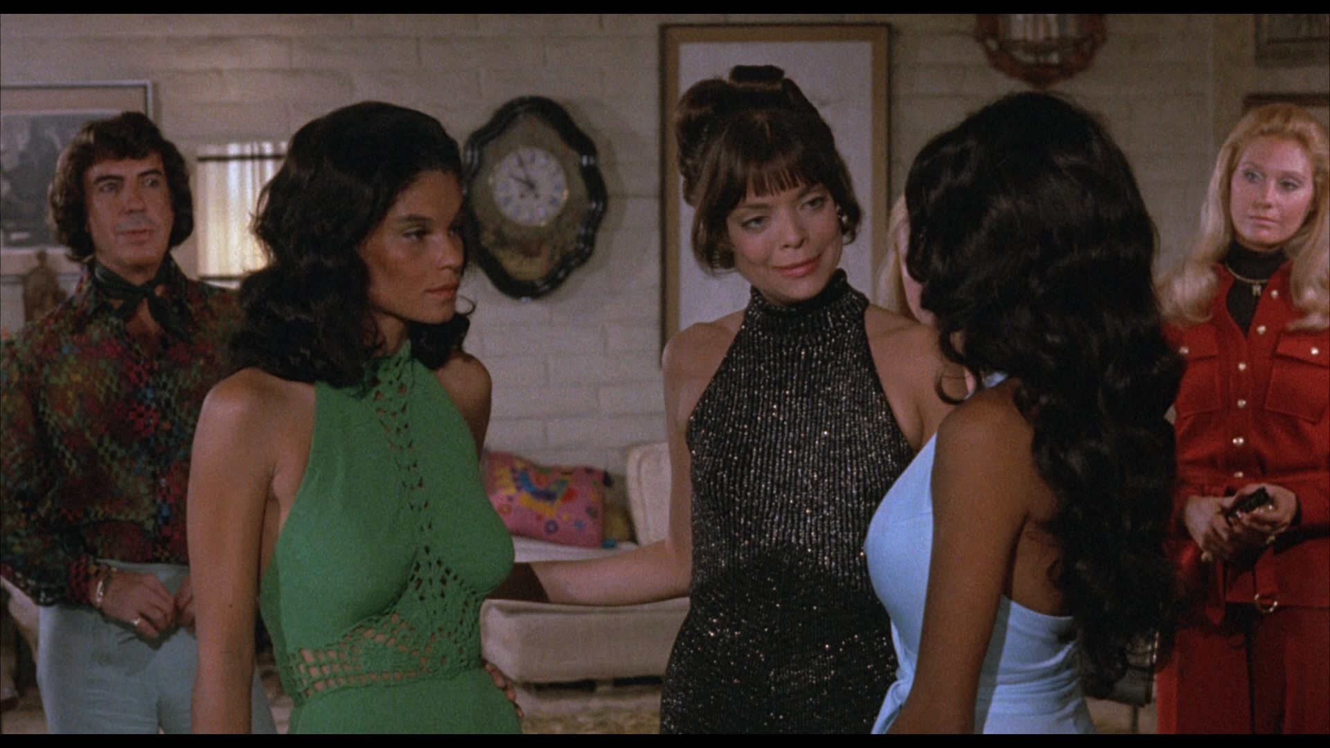 [骚狐狸].Foxy.Brown.1974.GBR.BluRay.1080p.AVC.LPCM.2.0-CultFilms    46.01G-4.png