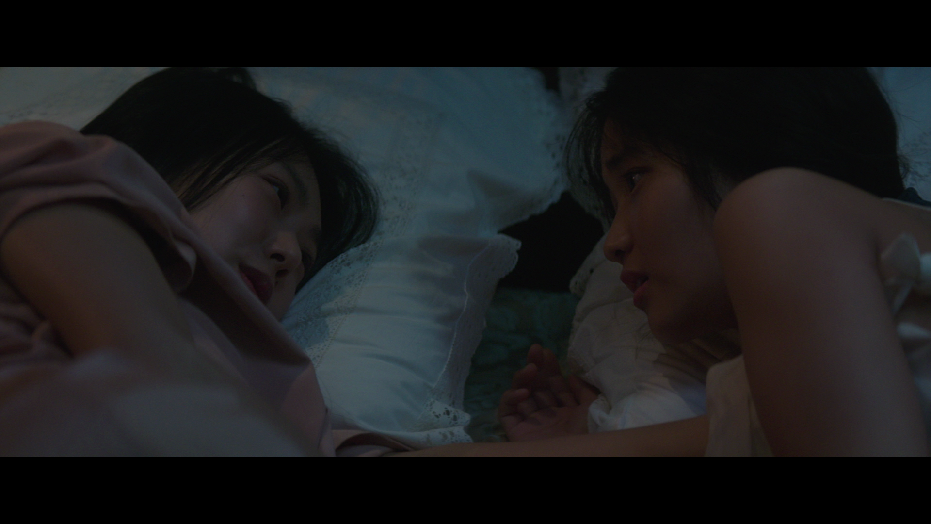 [小姐].The.Handmaiden.2016.Extended.KOR.BluRay.1080p.AVC.DTS-HD.MA.5.1-ARiN    45.22G* m1 w. }1 j) l& e+ s7 k-19.png