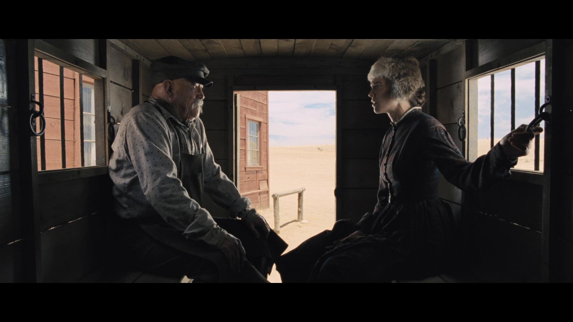 [送乡人].The.Homesman.2014.GBR.BluRay.1080p.AVC.DTS-HD.MA.5.1-HDBEE    34.09G-11.jpg