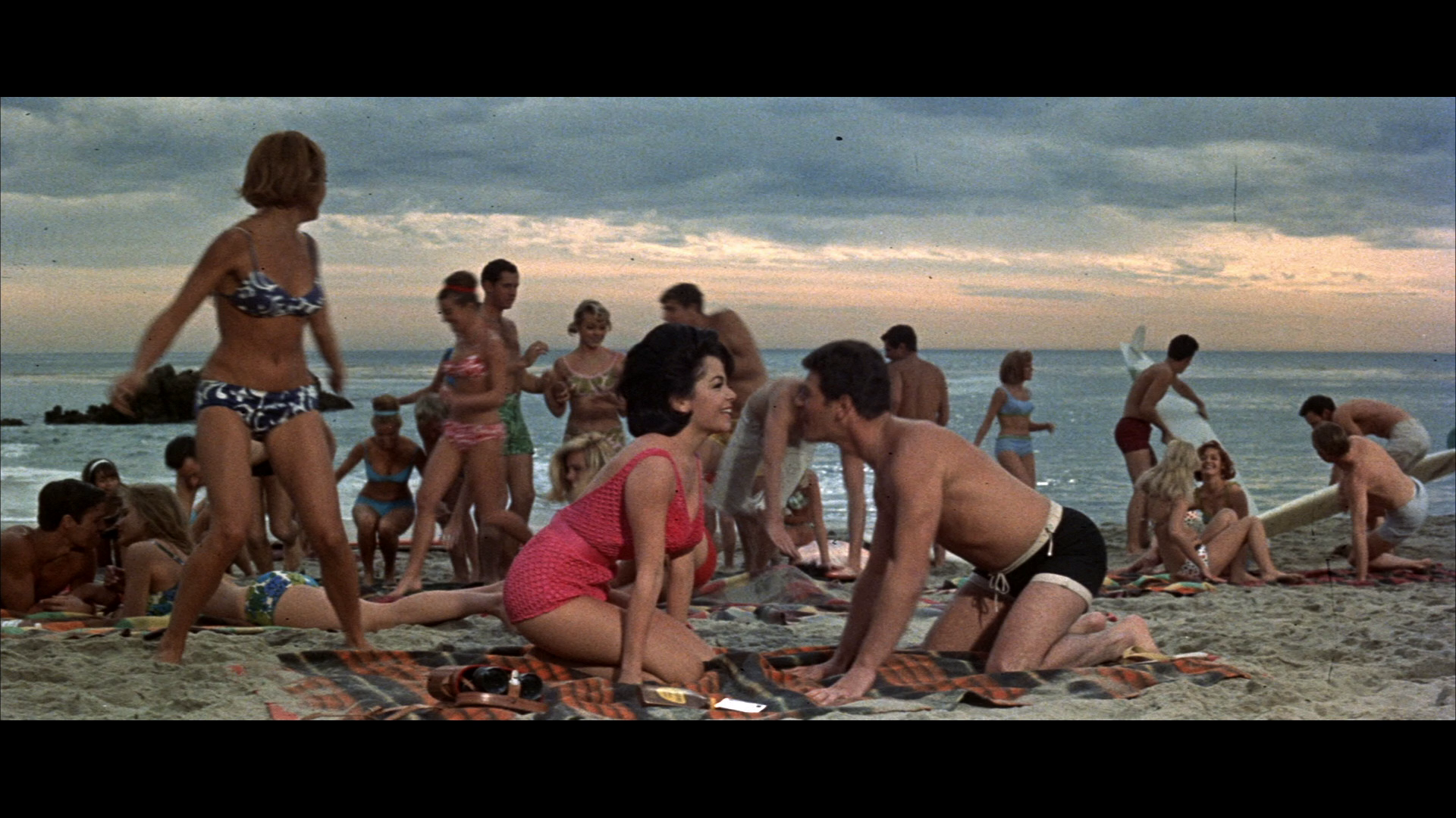 [沙滩毯宾果].Beach.Blanket.Bingo.1965.BluRay.1080p.AVC.DTS-HD.MA2.0-REGRET    21.69G-6.png