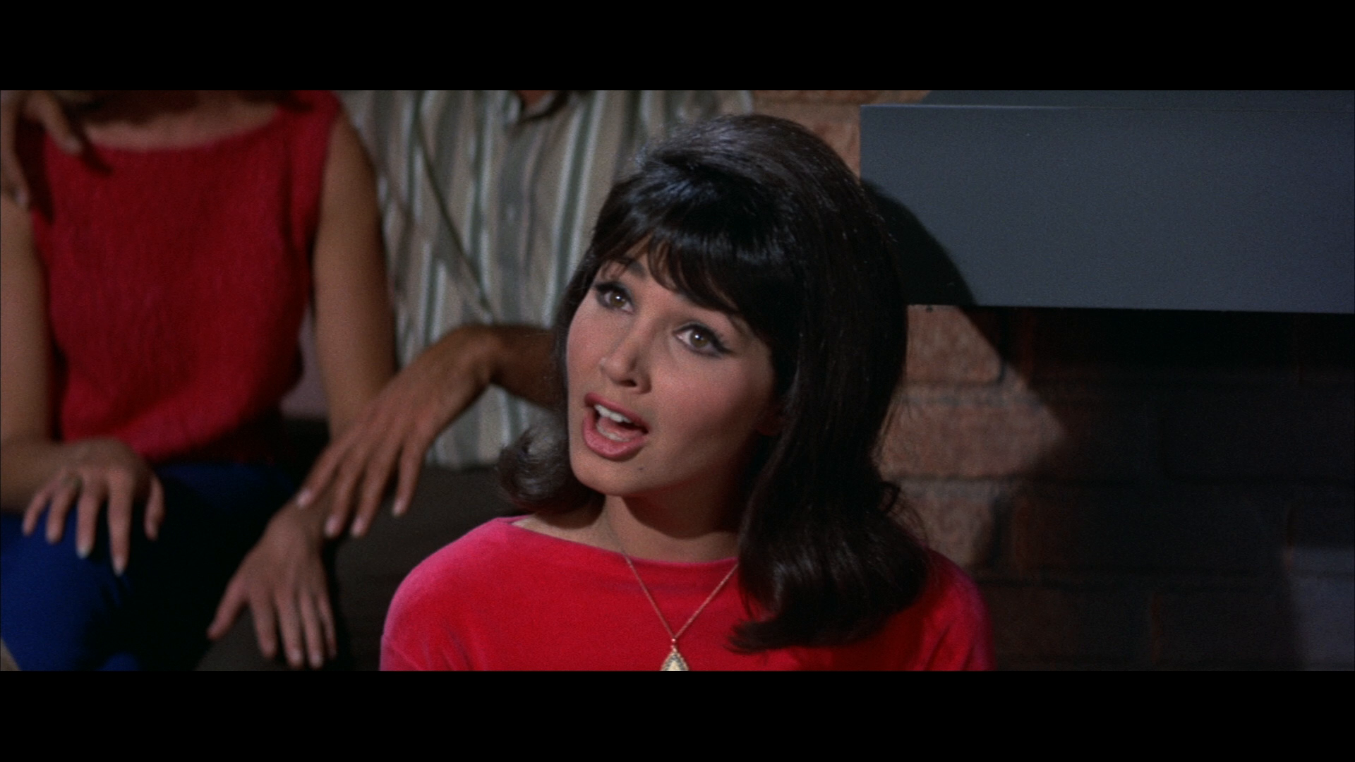 [沙滩毯宾果].Beach.Blanket.Bingo.1965.BluRay.1080p.AVC.DTS-HD.MA2.0-REGRET    21.69G-10.png