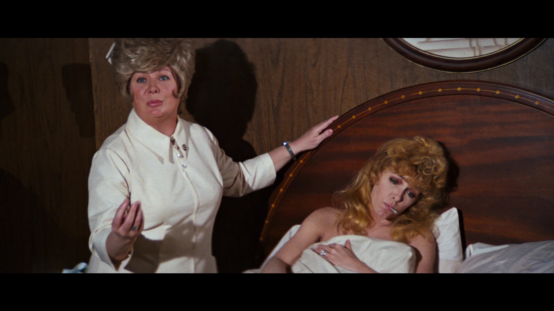 [海神号].The.Poseidon.Adventure.1972.BluRay.1080p.AVC.DTS-HD.MA.4.0-LEGiON     39.11G* m2 {3 k1 q# v/ Y3 D-6.jpg