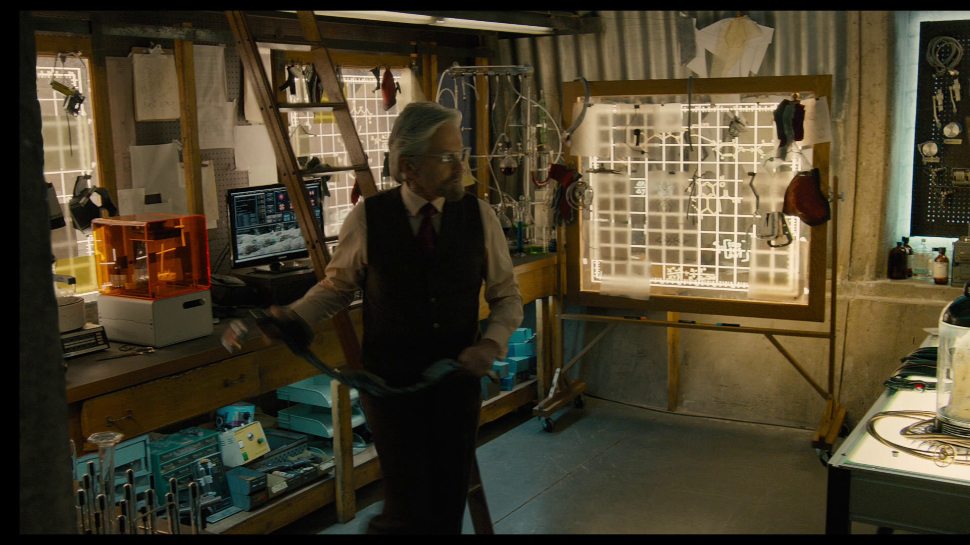 [蚁人].Ant.Man.2015.BluRay.1080p.AVC.DTS-HD.MA.7.1-DIY@HDU    40.63G# Z- b5 `7 q0 J, }-8.png