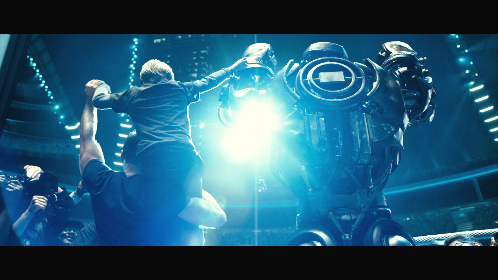 [铁甲钢拳].Real.Steel.2011.BluRay.1080p.AVC.DTS-HD.MA.7.1-DaNieL   40.36G7 c! r7 {, a. s% S6 V- E, m-11.png