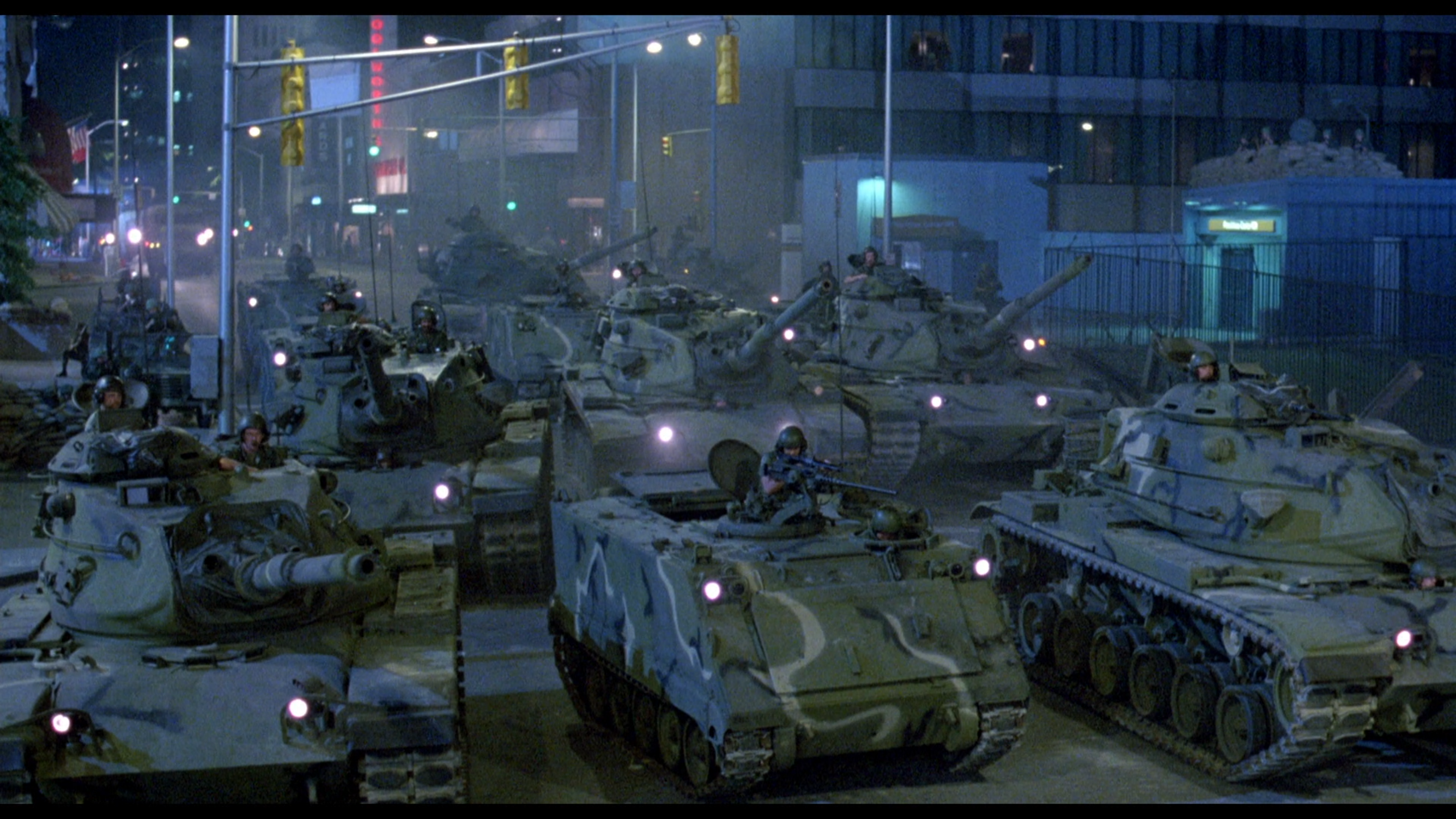 [大侵袭].Invasion.U.S.A.1985.Shout.Factory.BluRay.1080p.AVC.DTS-HD.MA.5.1-NGPan    43.15G2 m6 u( z5 D% b' I9 e-8.png