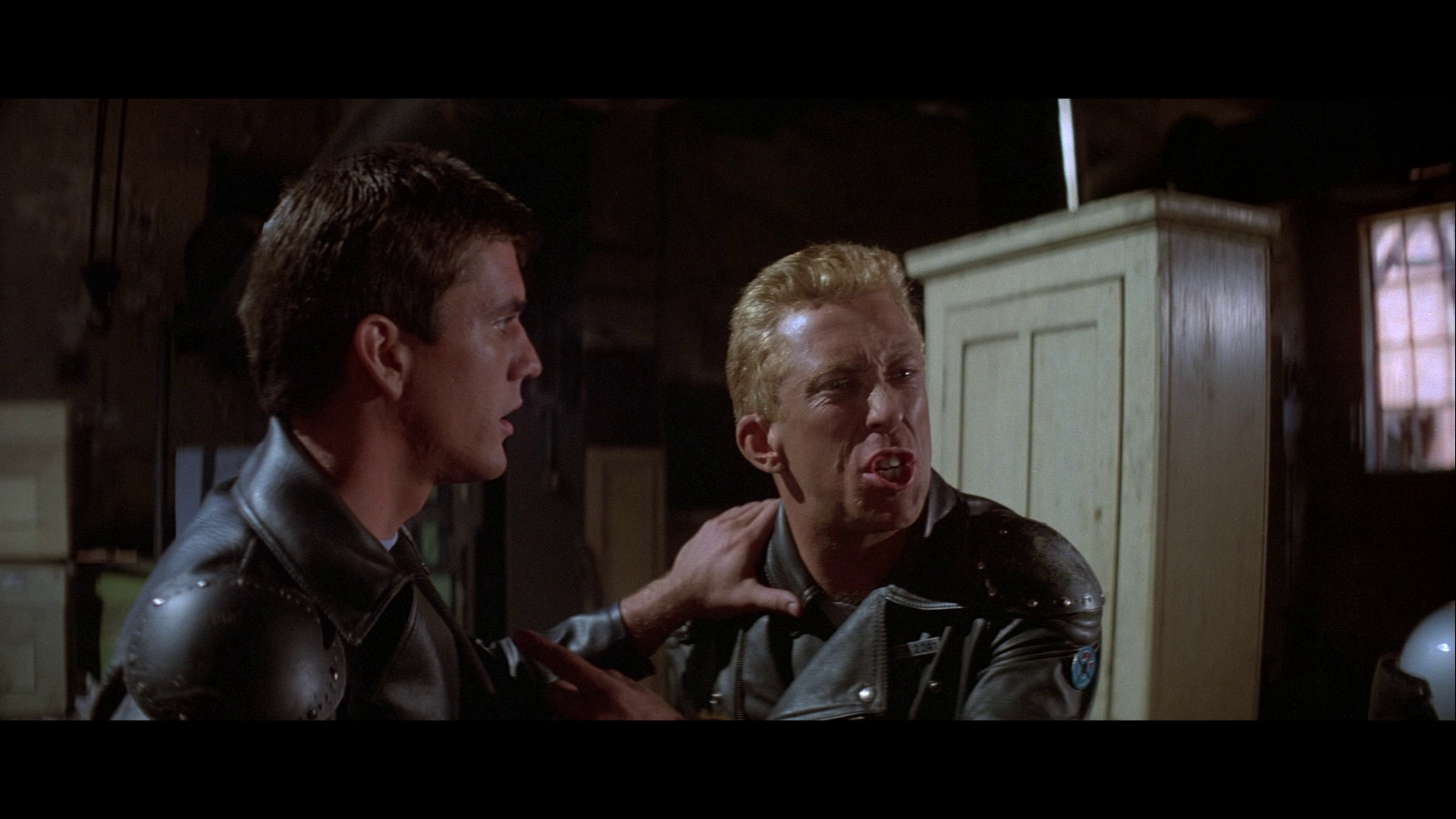 [疯狂的麦克斯1].Mad.Max.1979.EUR.BluRay.1080p.AVC.DTS-HD.MA.2.0-NoGroup    21.48G! `; W  @5 M+ H/ \+ v9 m  Z-3.png