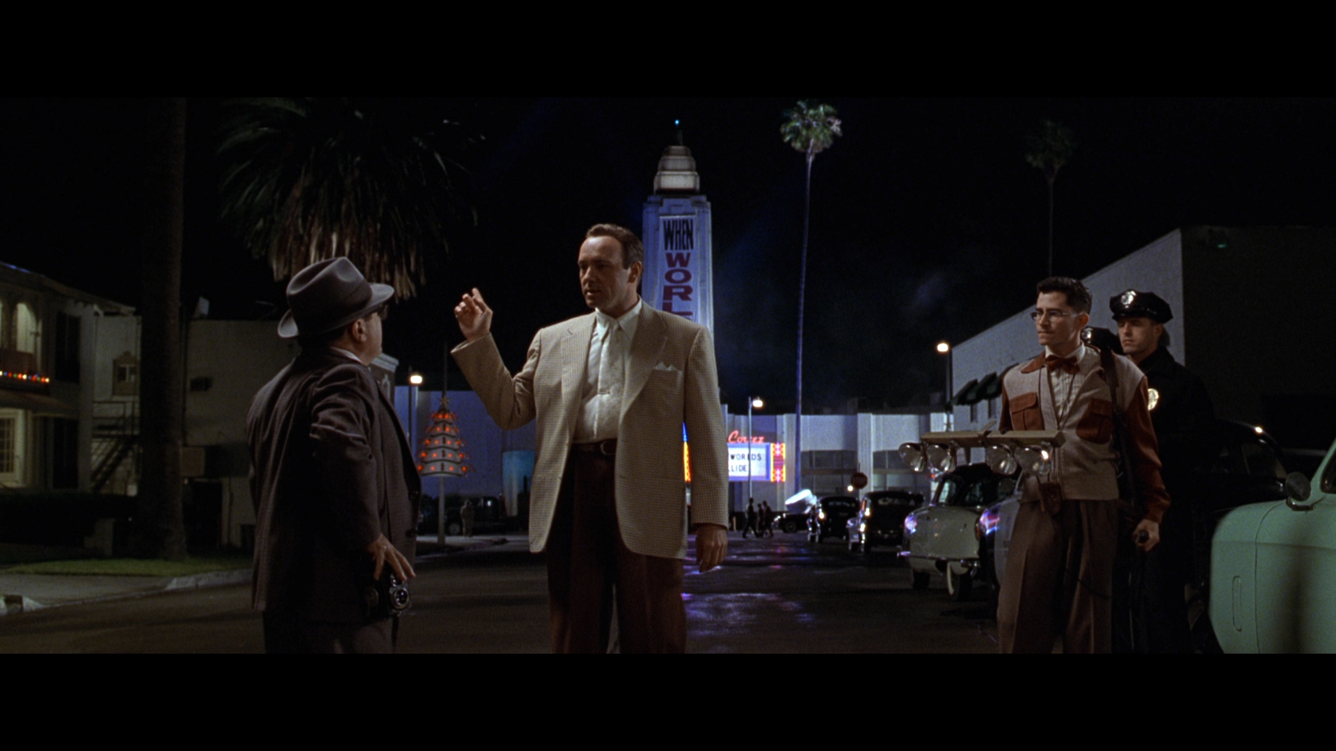 [洛城机密].L.A.Confidential.1997.EUR.BluRay.1080p.AVC.DTS-HD.MA.5.1-TAiCHi     45.7G) I& l: B7 B. X-6.png