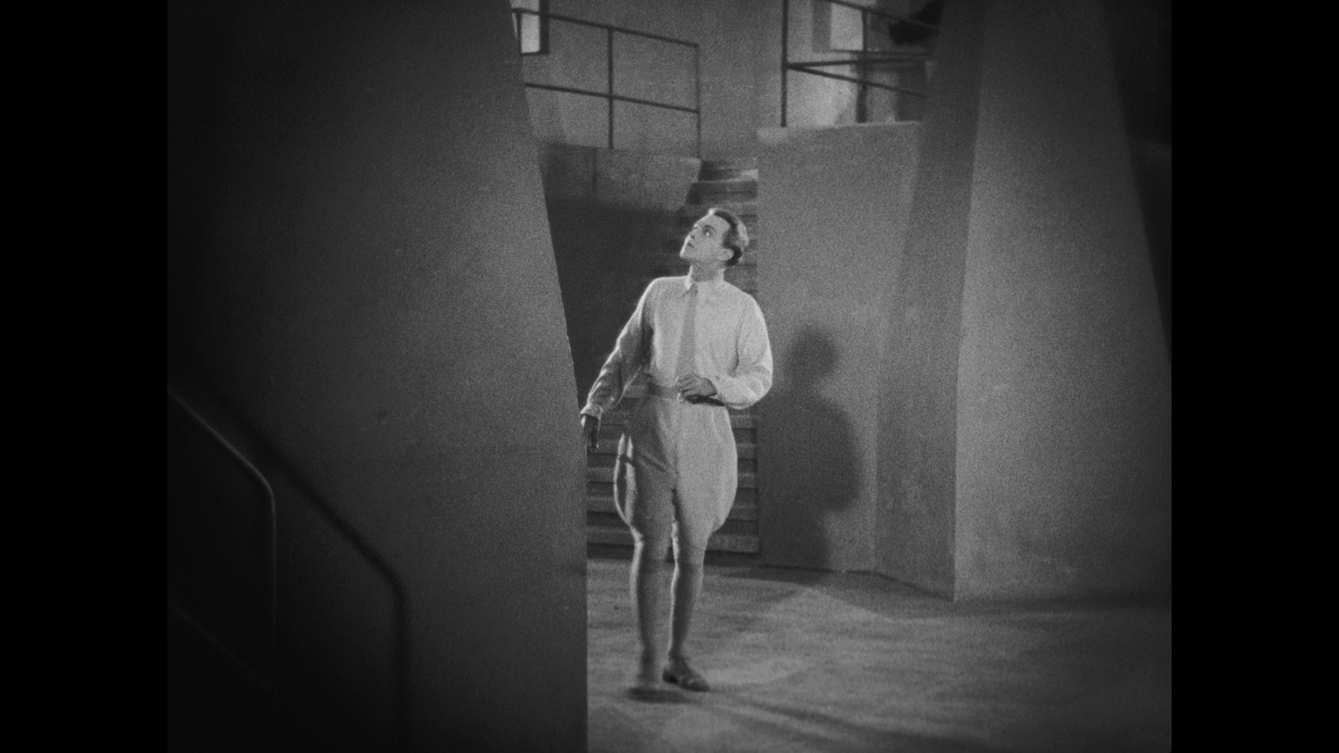 [大都会].Metropolis.1927.GER.Disc1.BluRay.1080p.AVC.DTS-HD.MA.5.1-HDBEE    44.08G5 a* Q" t2 z6 W  ]5 g-4.png