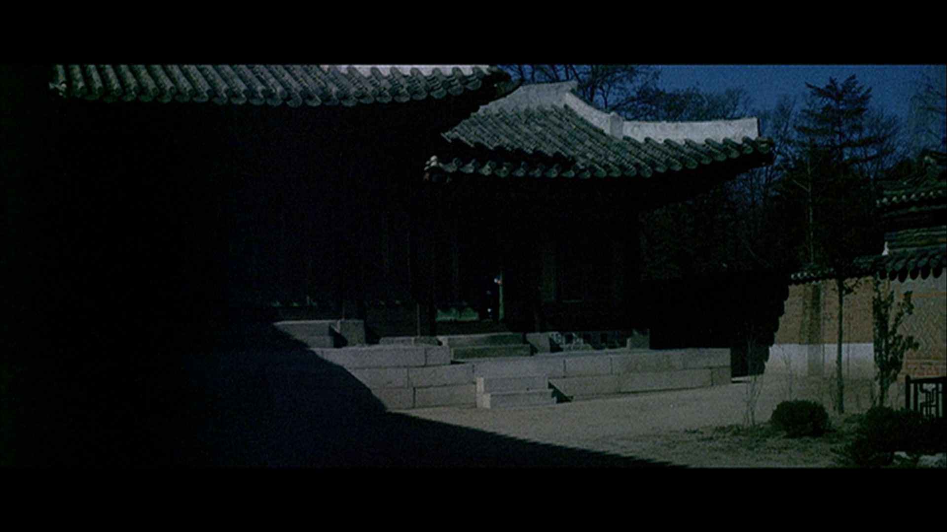 [三德和尚与舂米六].The.Iron.Fisted.Monk.1977.2K.Remastered.GBR.BluRay.1080p.AVC.LPCM.2.0-Doraemon     30.41G-25.png