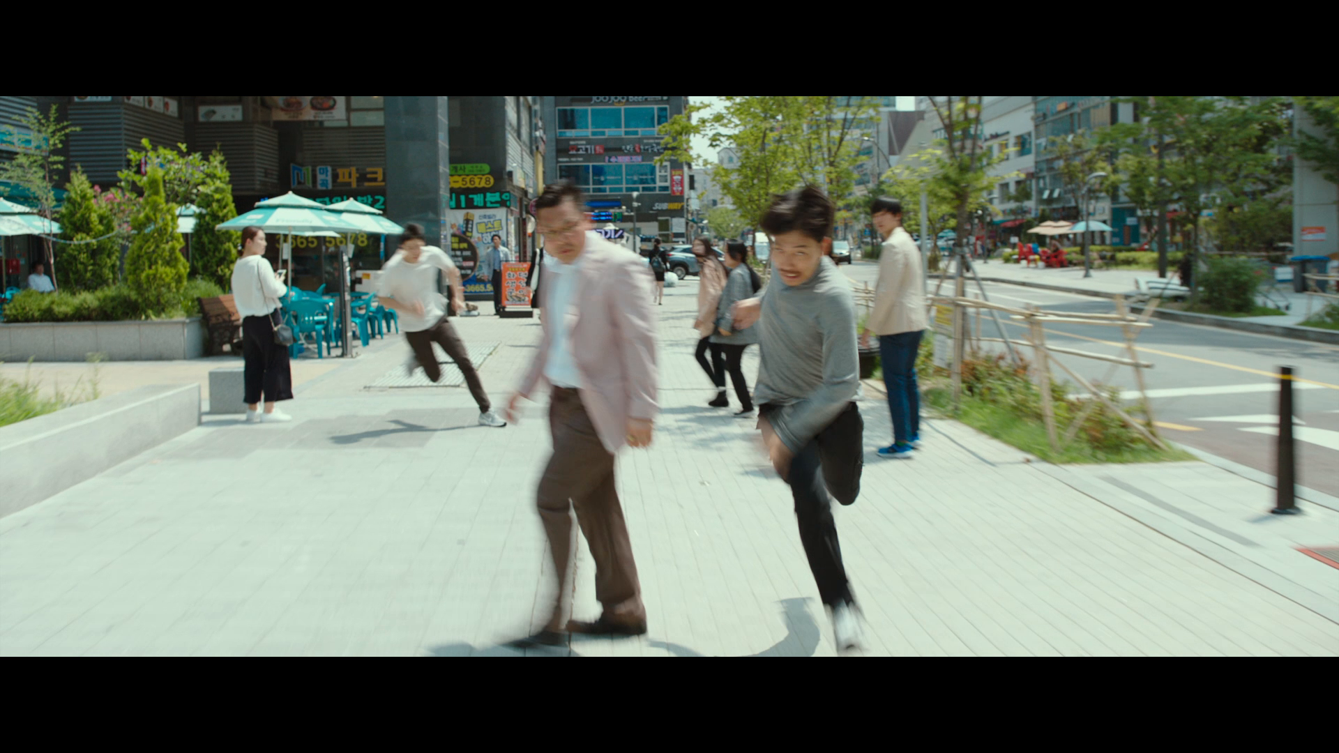 [极限职业].Extreme.Job.2019.KOR.BluRay.1080p.AVC.DTS-HD.MA.5.1-ARiN     29.18G-11.png