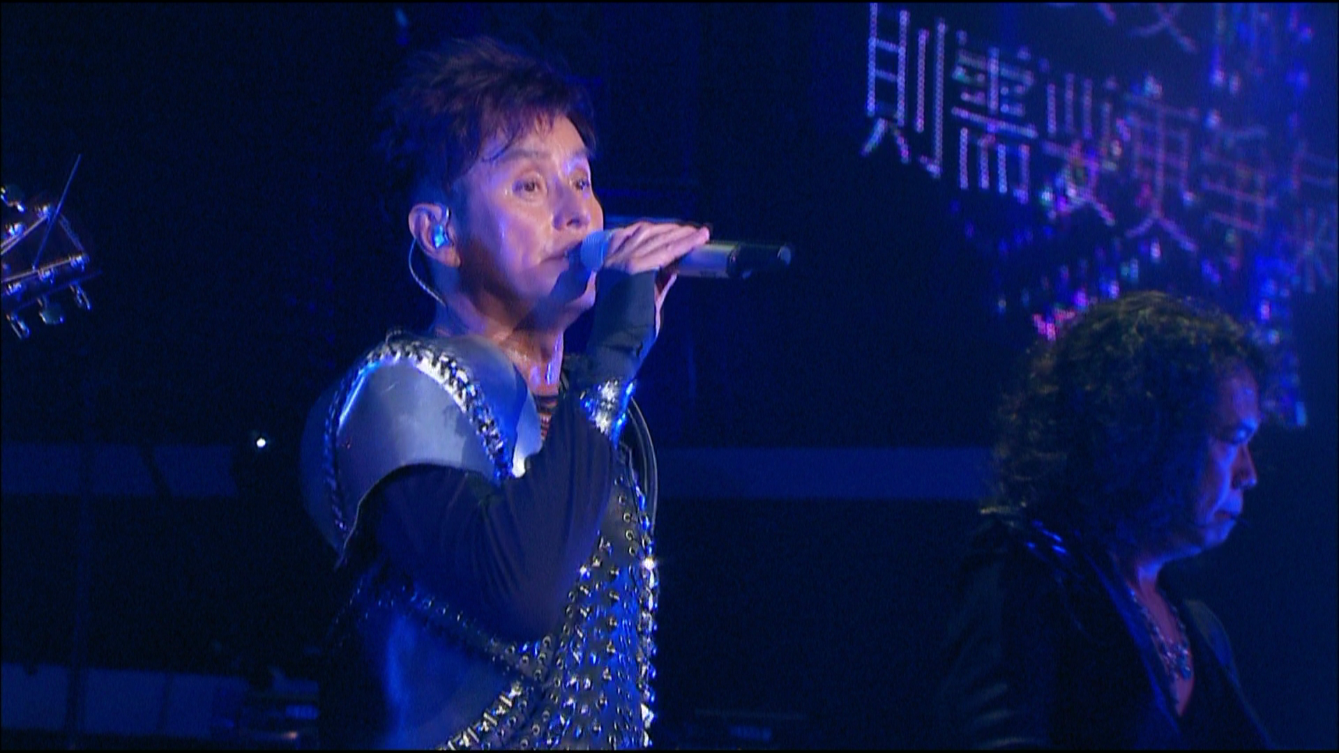 [谭咏麟2010再度感动香港演唱会].Alan.Tam.Live.In.Concert.Karaoke.2010.Disc1.BluRay.1080p.AVC.DTS-HD.MA.5.1-NoGroup    42.92G-4.png