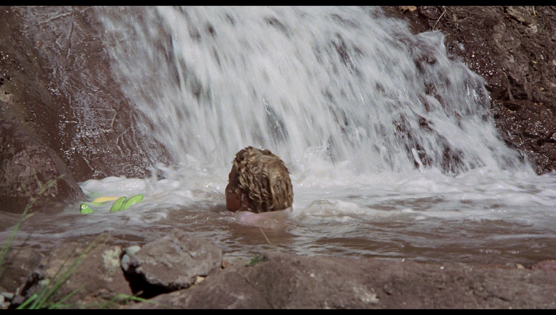 [青青珊瑚岛].The.Blue.Lagoon.1980.GBR.BluRay.1080p.AVC.DTS-HD.MA.5.1-CultFilms     40.36G-10.jpg