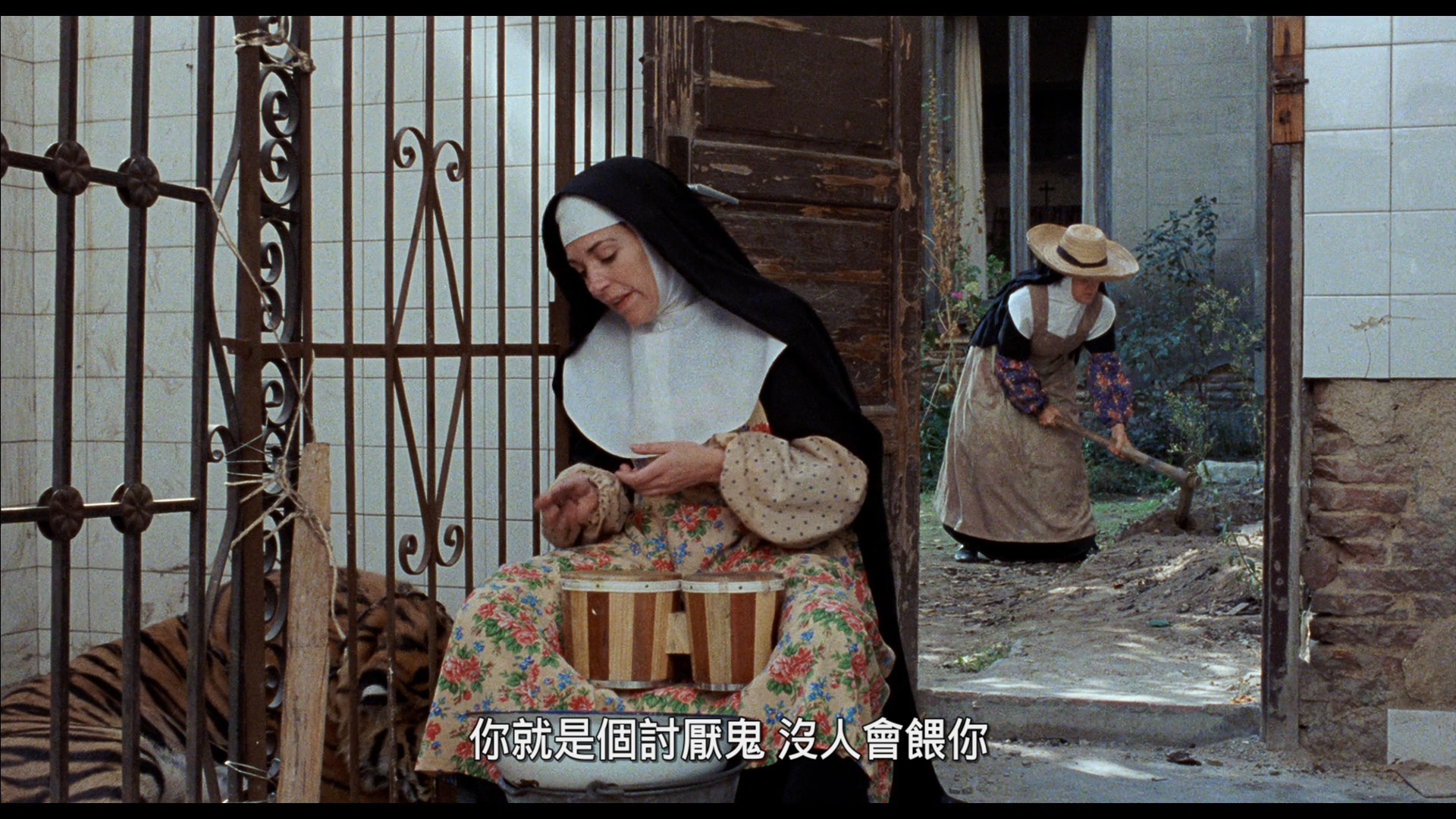 [黑暗的习惯].Entre.Tinieblas.1983.GBR.BluRay.1080i.AVC.DTS-HD.MA.5.1-951     33.14G4 D0 O+ t/ `* l# W-4.jpg