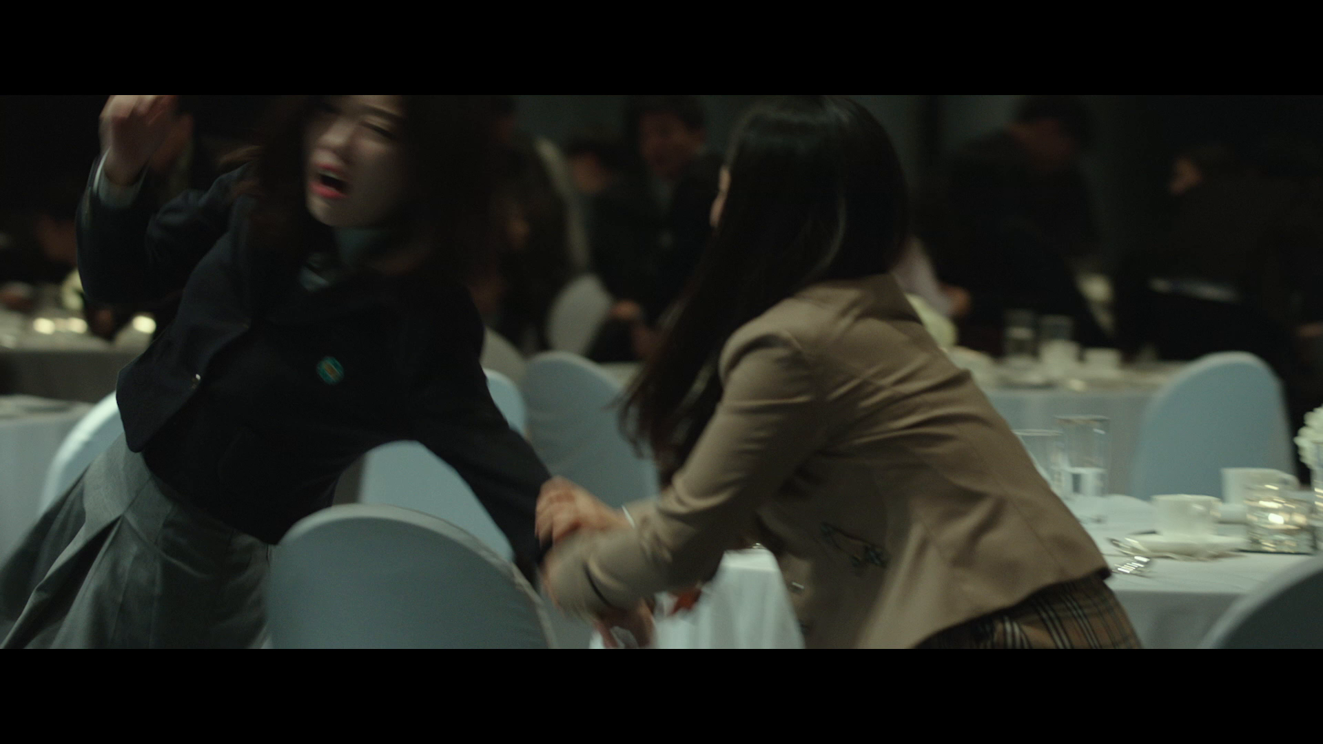 [恶霸警察].Jo.Pil-ho.The.Dawning.Rage.2019.BluRay.1080p.AVC.DTS-HD.MA.5.1-ARiN     41.88G-8.png