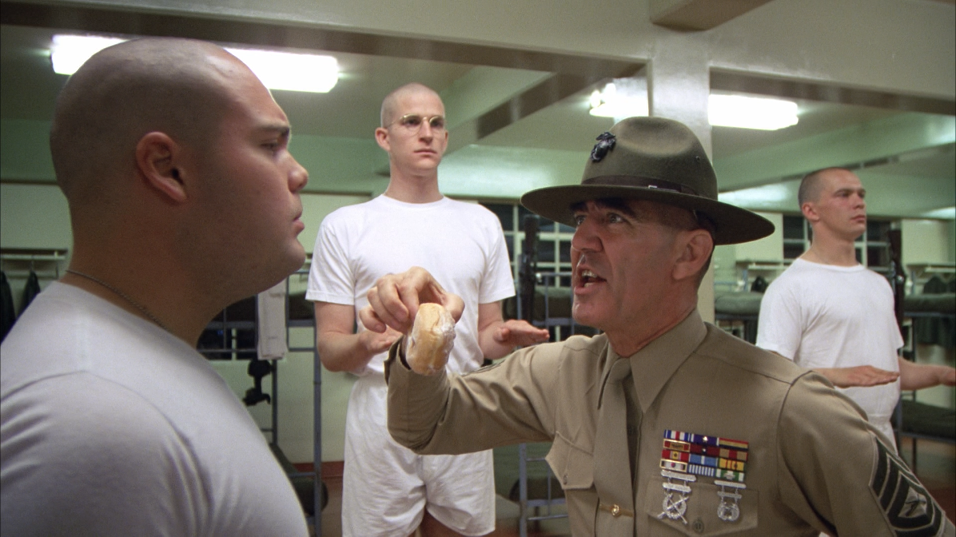 [全金属外壳].Full.Metal.Jacket.1987.CEE.BluRay.1080p.VC-1.LPCM.5.1-TAiCHi    22.09G# R& P: N  K6 E7 e: `-9.png